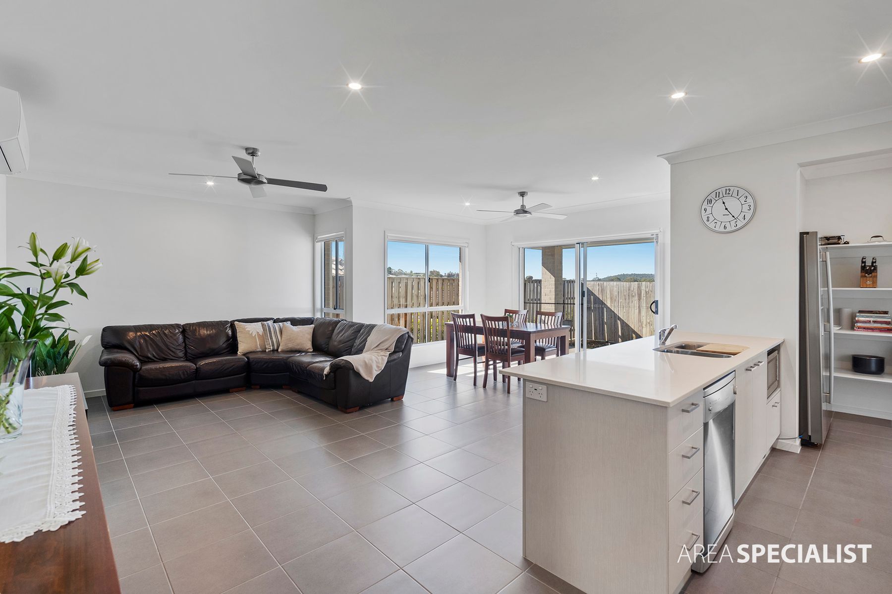 10 Sherlock Street, Ormeau Hills, QLD 4208, Ormeau Hills - Thumbnail 8
