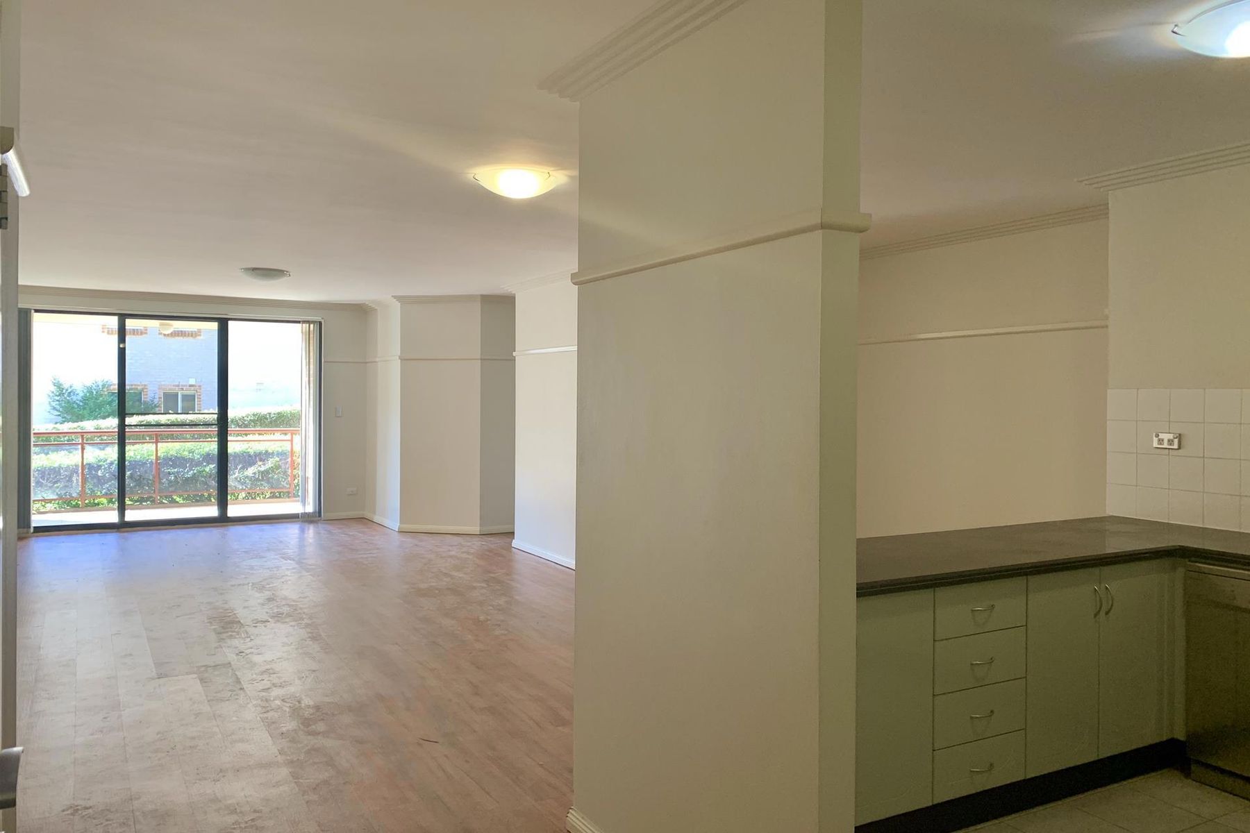 4/1-3 Sherwin Avenue, Castle Hill NSW 2154, Castle Hill - Thumbnail 3