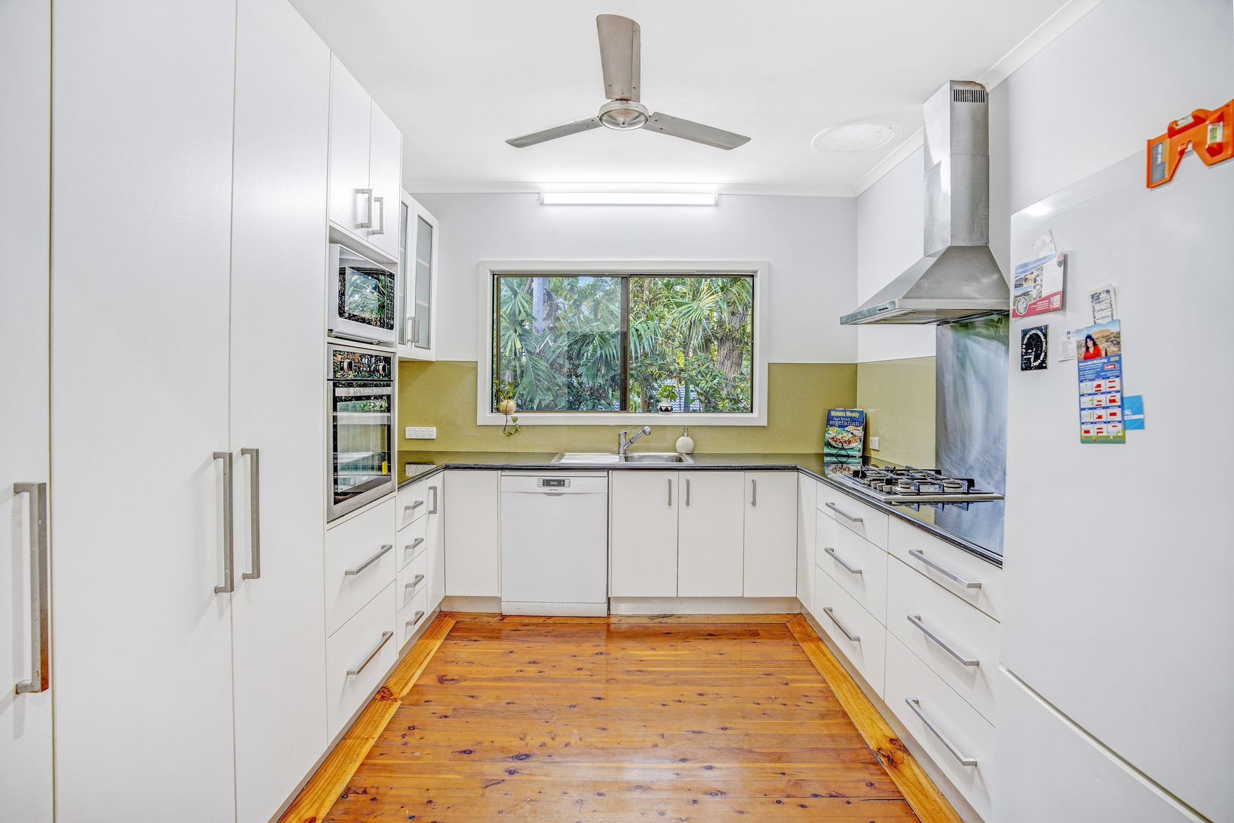 4 Bougainvilia Street, Nightcliff NT 0810, Nightcliff - Thumbnail 4