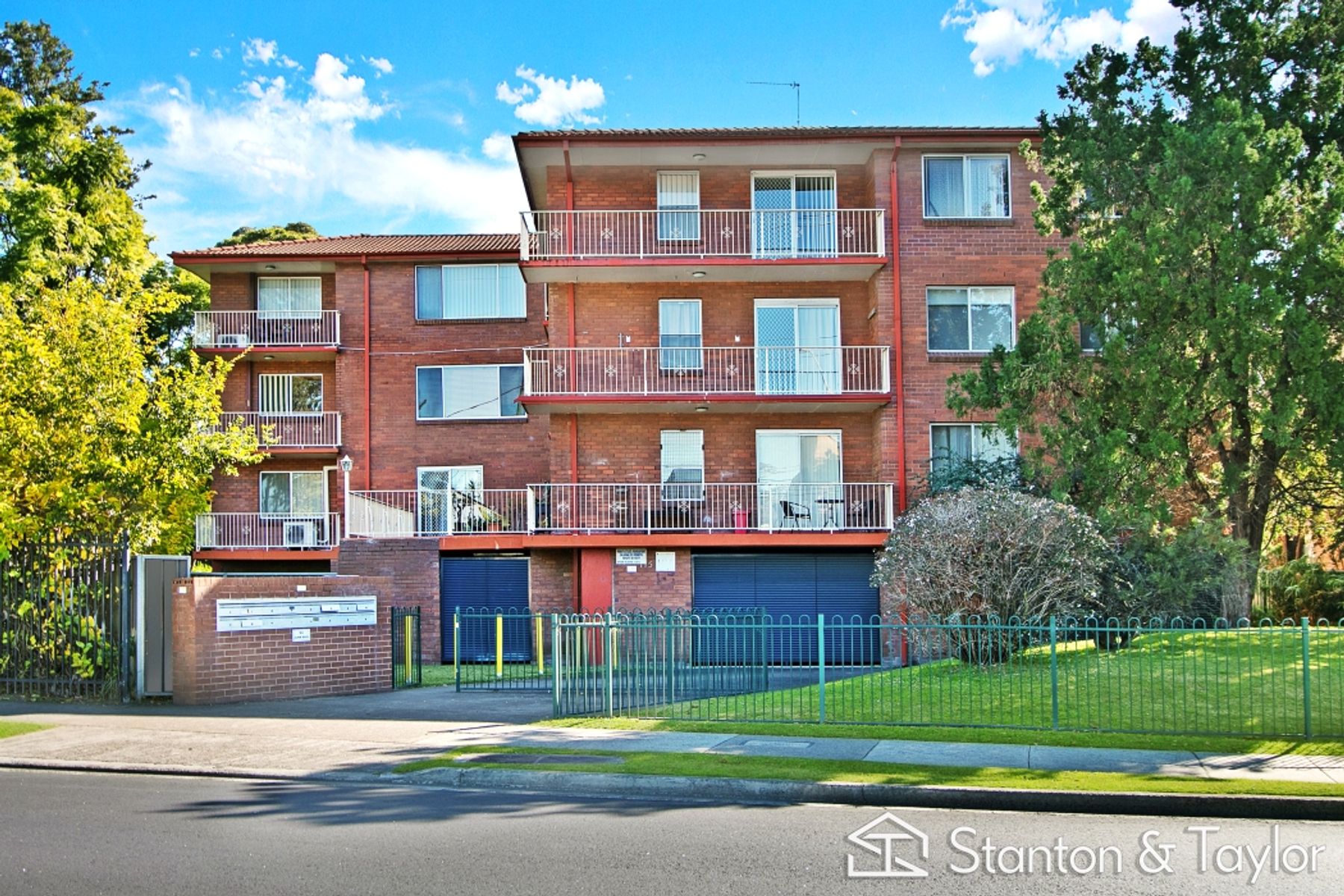 12/115 Station Street, Penrith - Thumbnail 2