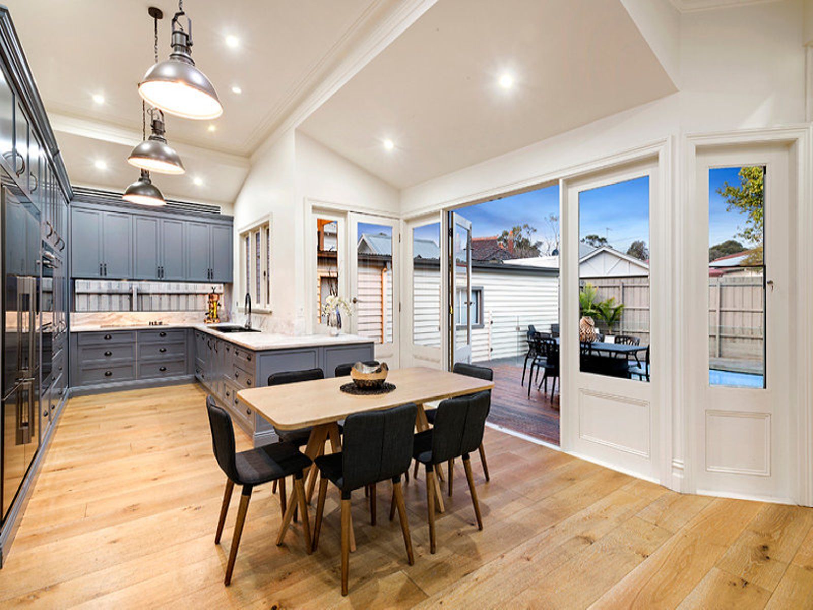 100 Victoria Street, Williamstown - Thumbnail 2
