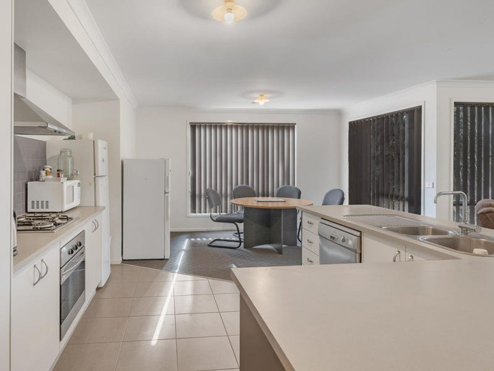 5 Harry Vallence Drive, Maddingley, VIC 3340, Maddingley - Thumbnail 3