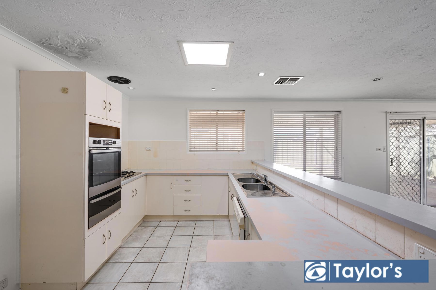 6 Birchwood Rise, Blakeview SA 5114, Blakeview - Thumbnail 4