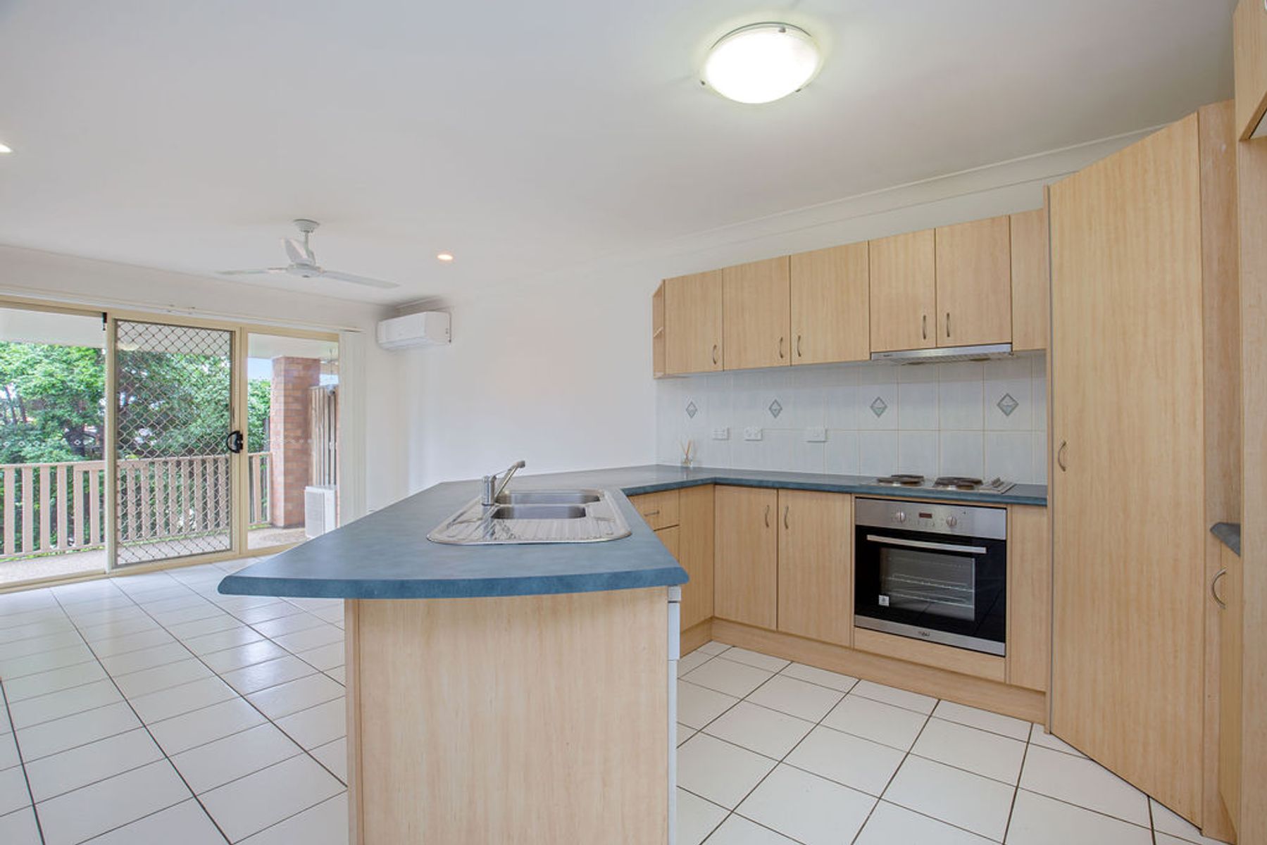 2/6 Kumnick Street, Upper Coomera, QLD 4209, Upper Coomera - Thumbnail 4