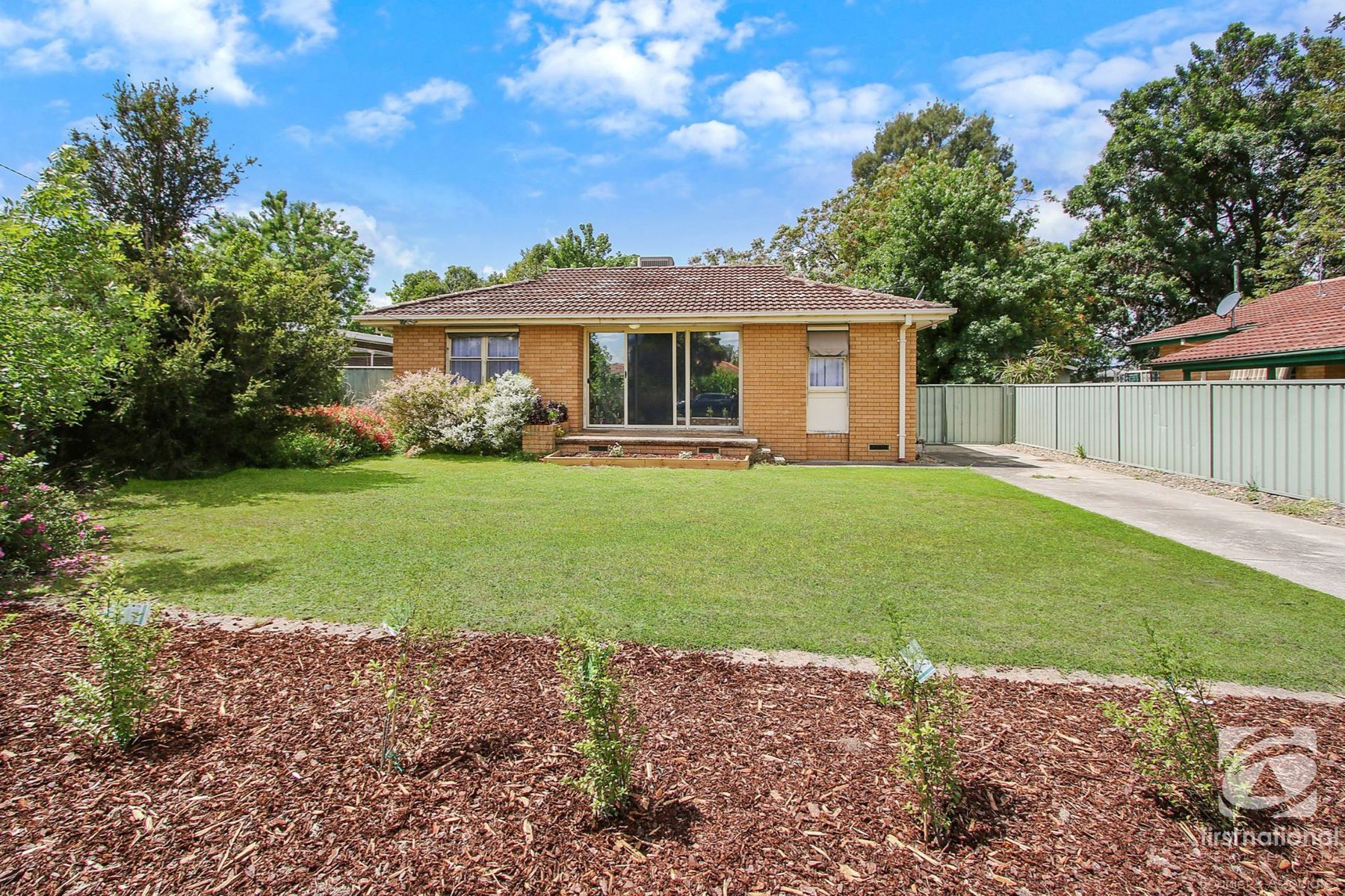 1060 Calimo Street, North Albury NSW 2640