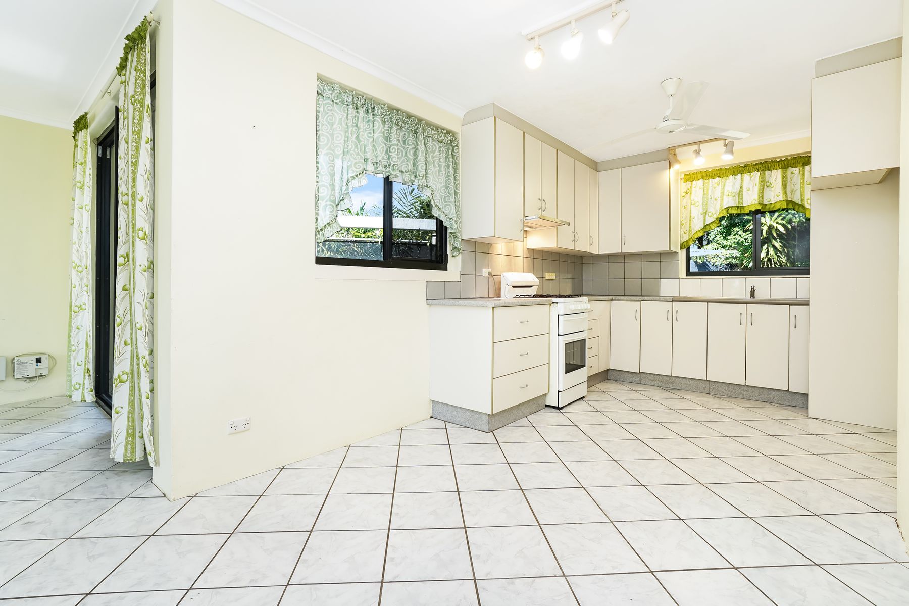 11 Ambon Street, Wagaman NT 0810, Wagaman - Thumbnail 5