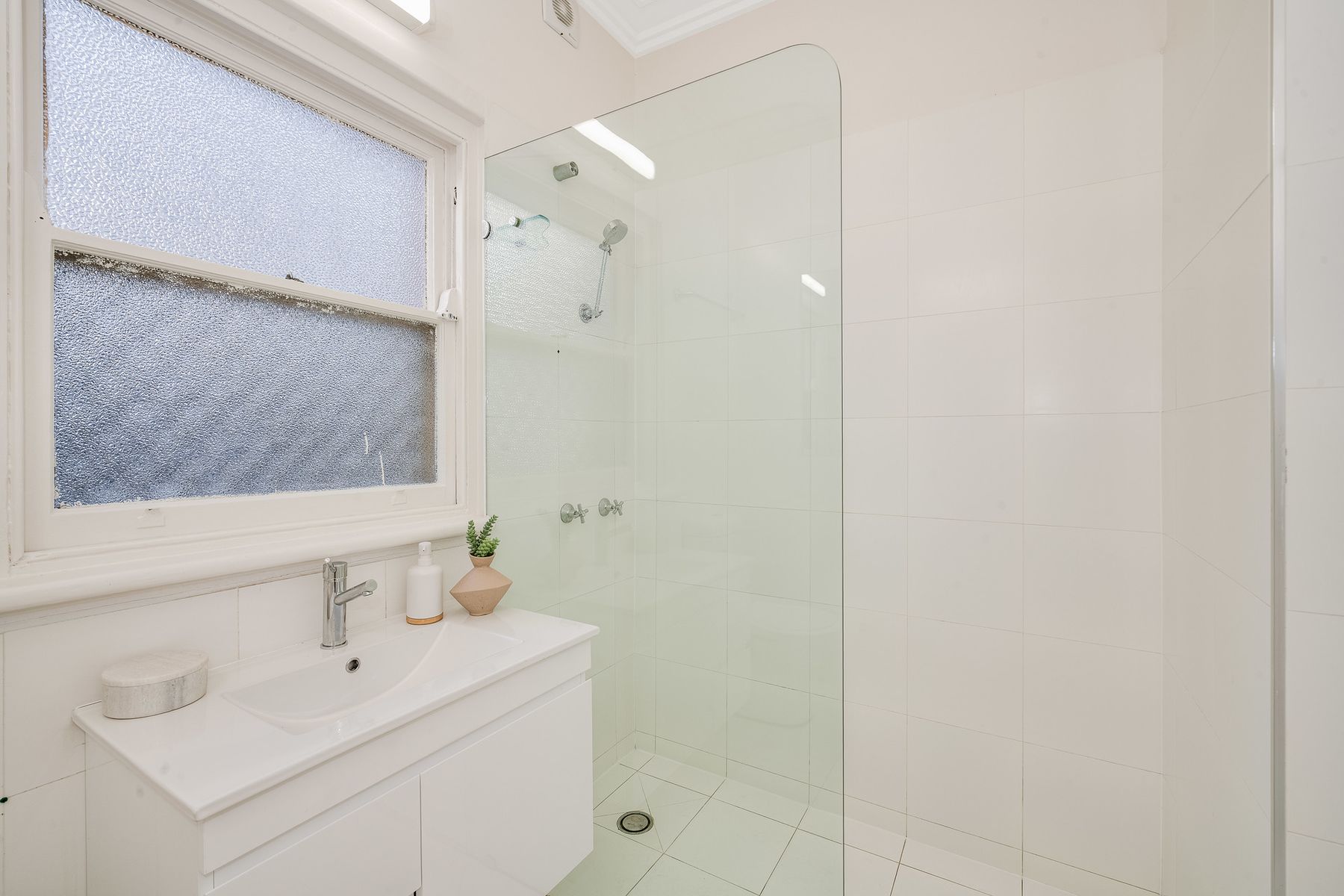 122 Hanbury Street, Mayfield, NSW 2304, Mayfield - Thumbnail 7