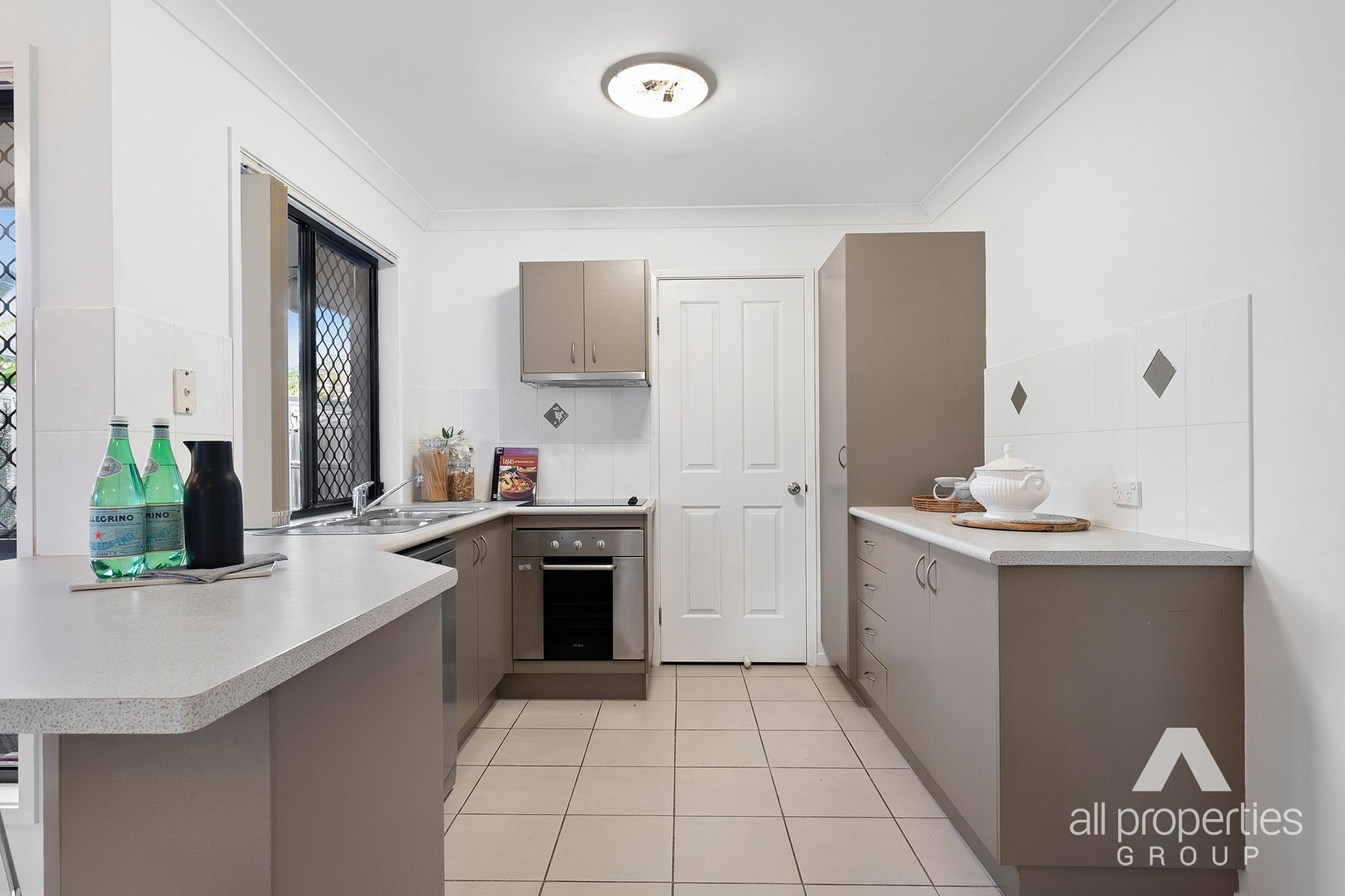 9 Lockyer Place, Drewvale QLD 4116, Drewvale - Thumbnail 2