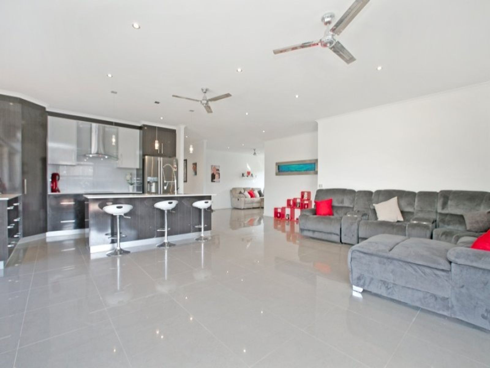 13 Melbourne Street, Johnston NT 0832, Johnston - Thumbnail 3