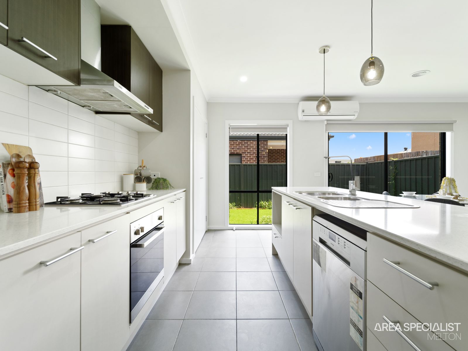 31 Golden Wattle Way, Harkness, VIC 3337, Harkness - Thumbnail 7