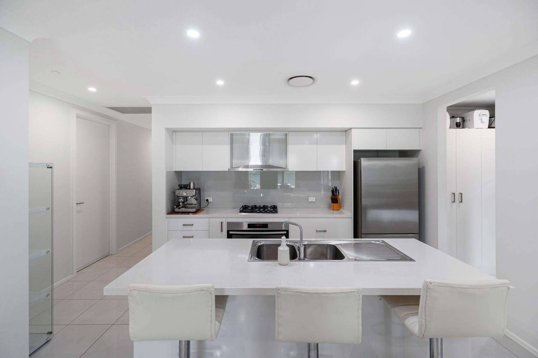 51 Kelvin Parade, Picnic Point NSW 2213, Picnic Point - Thumbnail 5