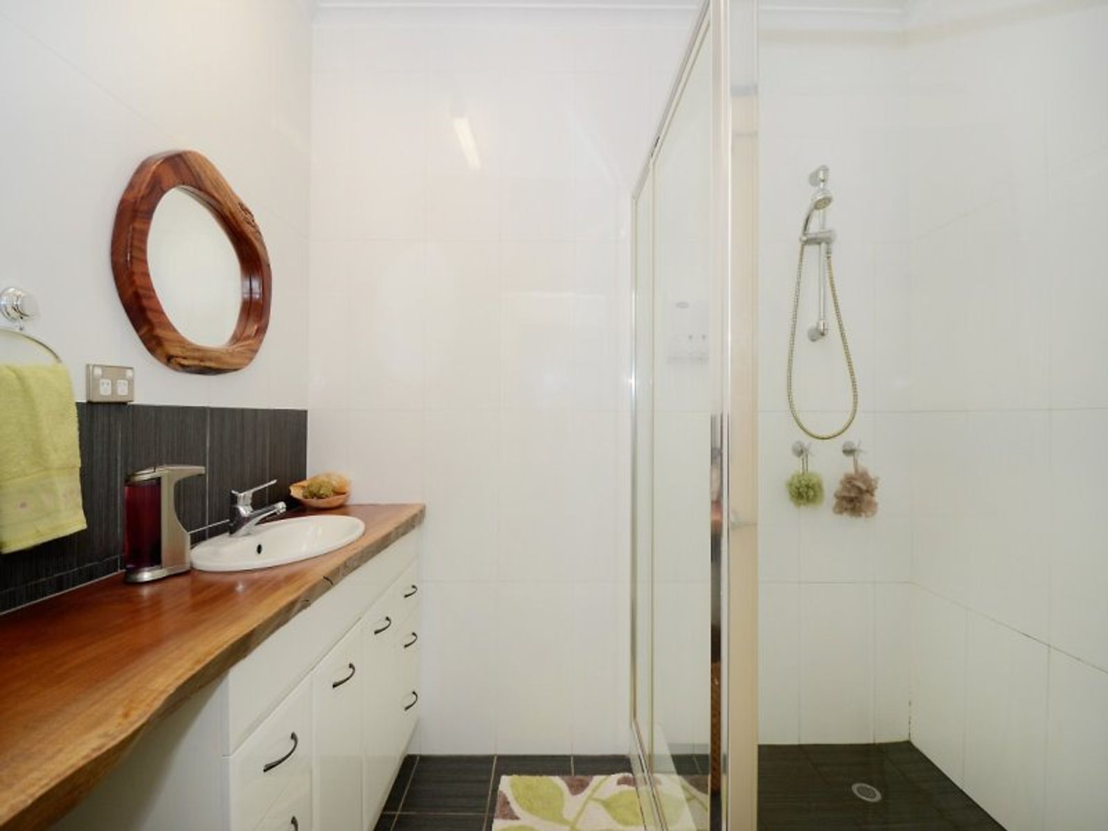 63 Henbury Avenue, Tiwi NT 0810, Tiwi - Thumbnail 7