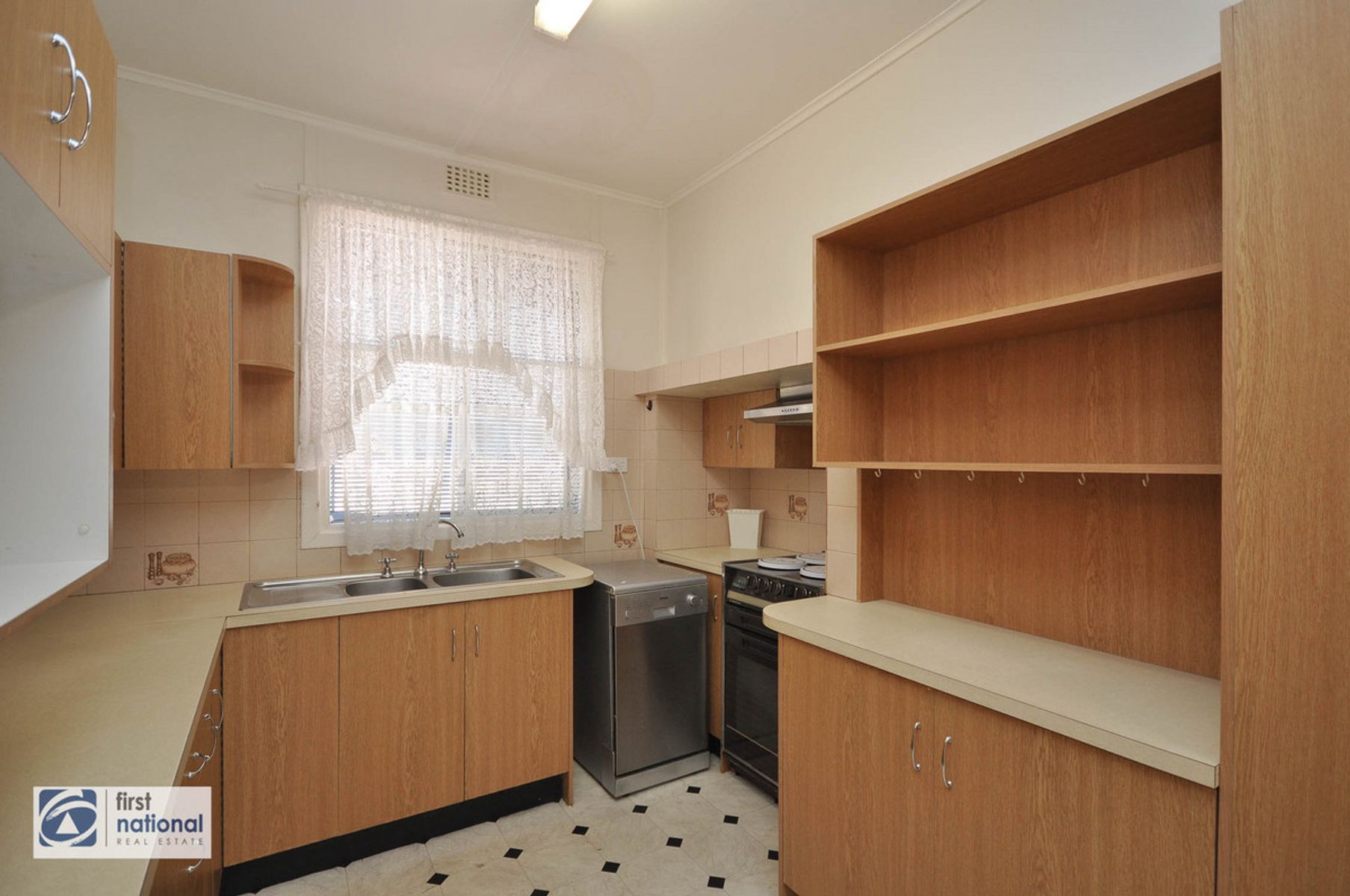 11 Edinburgh Terrace, Port Augusta SA 5700, Port Augusta - Thumbnail 5