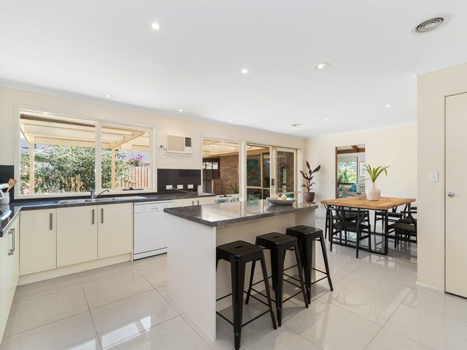 61 Exford Drive, Mornington, VIC 3931, Mornington - Thumbnail 3