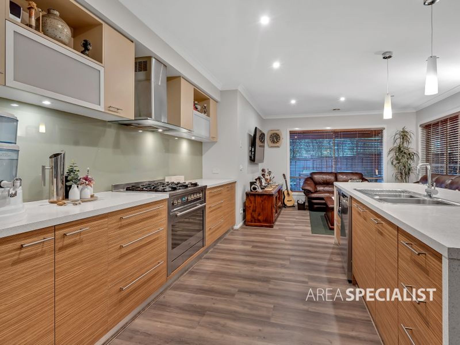 34 SUSSEX AVE, Cranbourne North, VIC 3977, Cranbourne North - Thumbnail 5