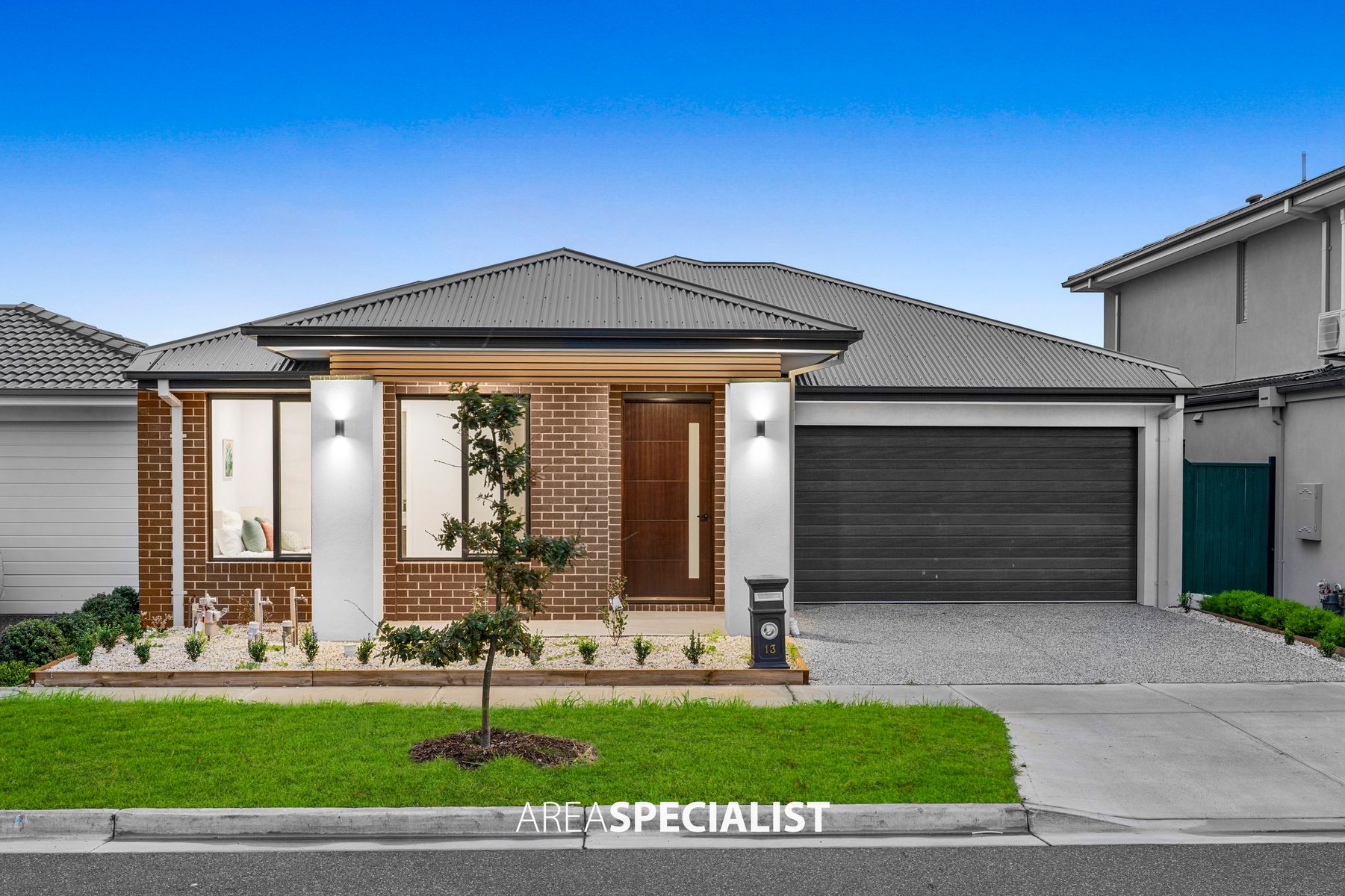 13 Zebu Drive, Clyde North, Clyde North - Thumbnail 3