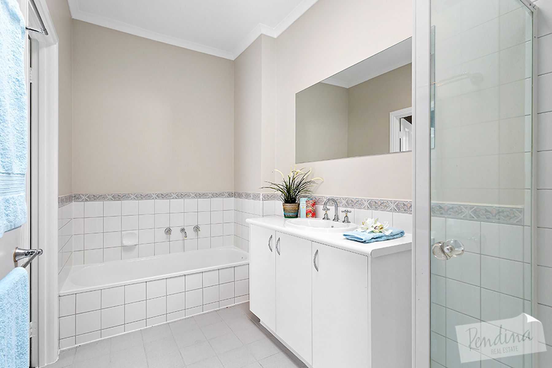 29 McNamara Mews, Kensington - Thumbnail 7