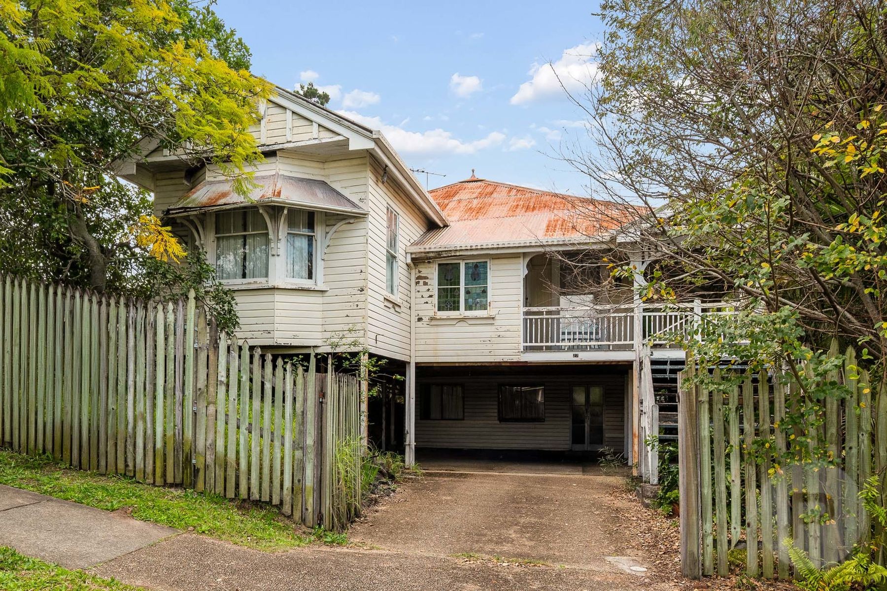 27 McIlwraith Street