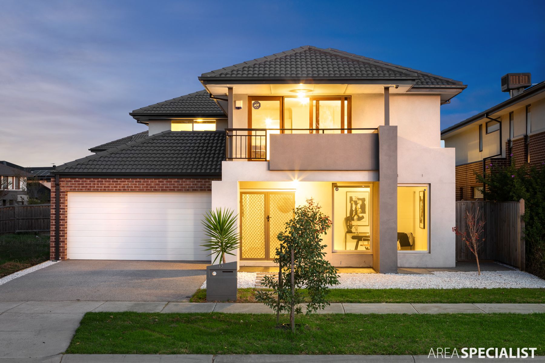 13 Wingfield Parkway, Williams Landing, VIC 3027, Williams Landing - Thumbnail 2