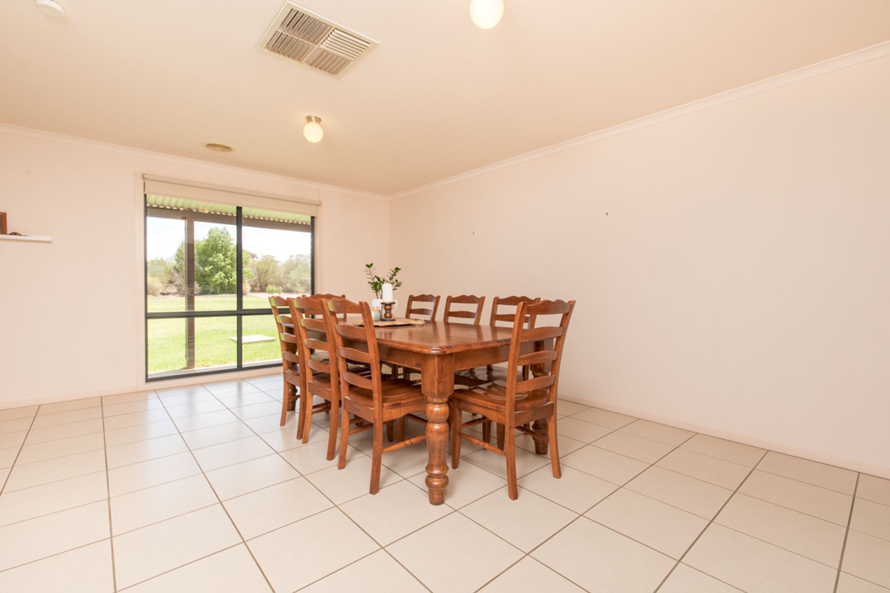 8 Bushland Rise, Koorlong - Thumbnail 8