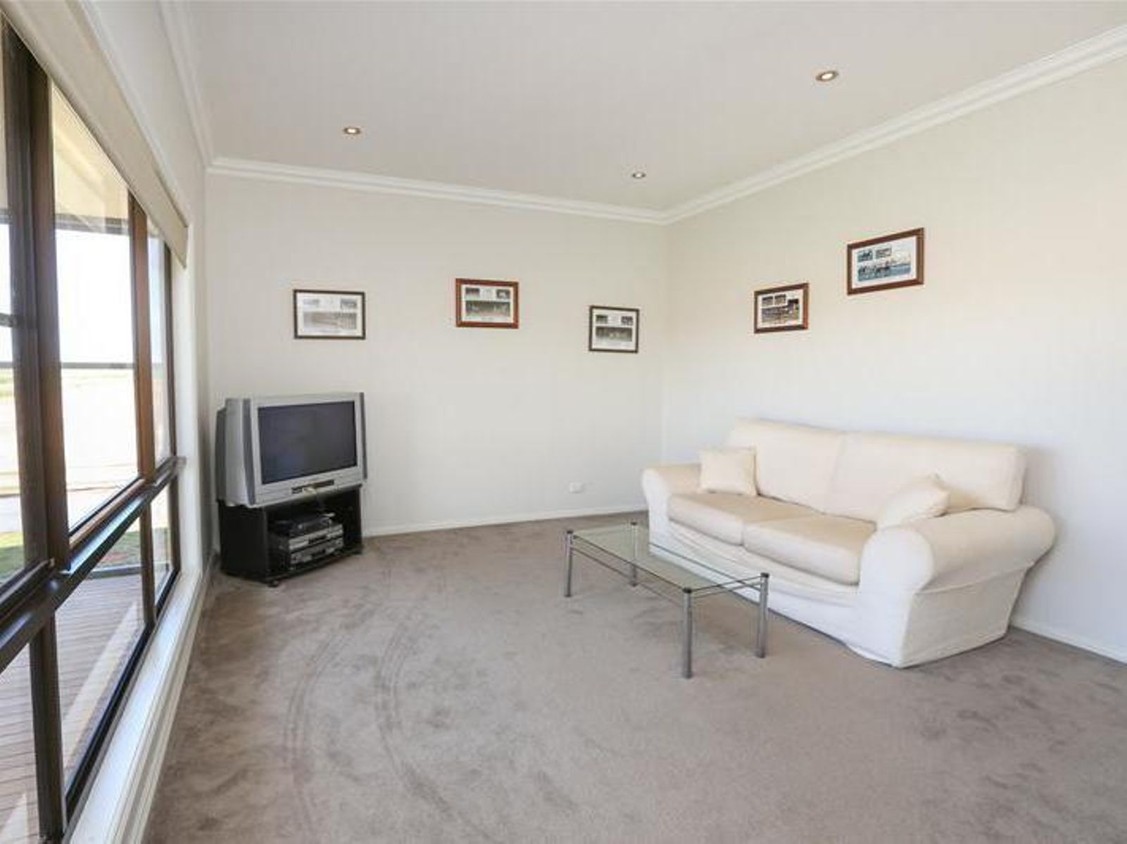 147 Reserve West Road, Dareton - Thumbnail 2