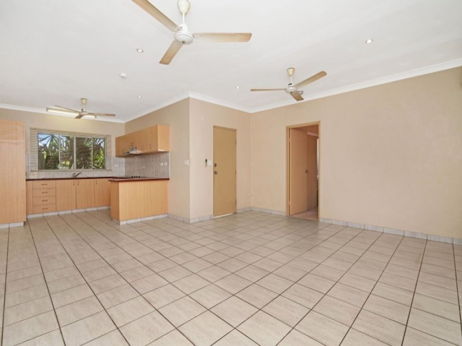 1/2 Carallia Court, Rosebery NT 0832, Rosebery - Thumbnail 5