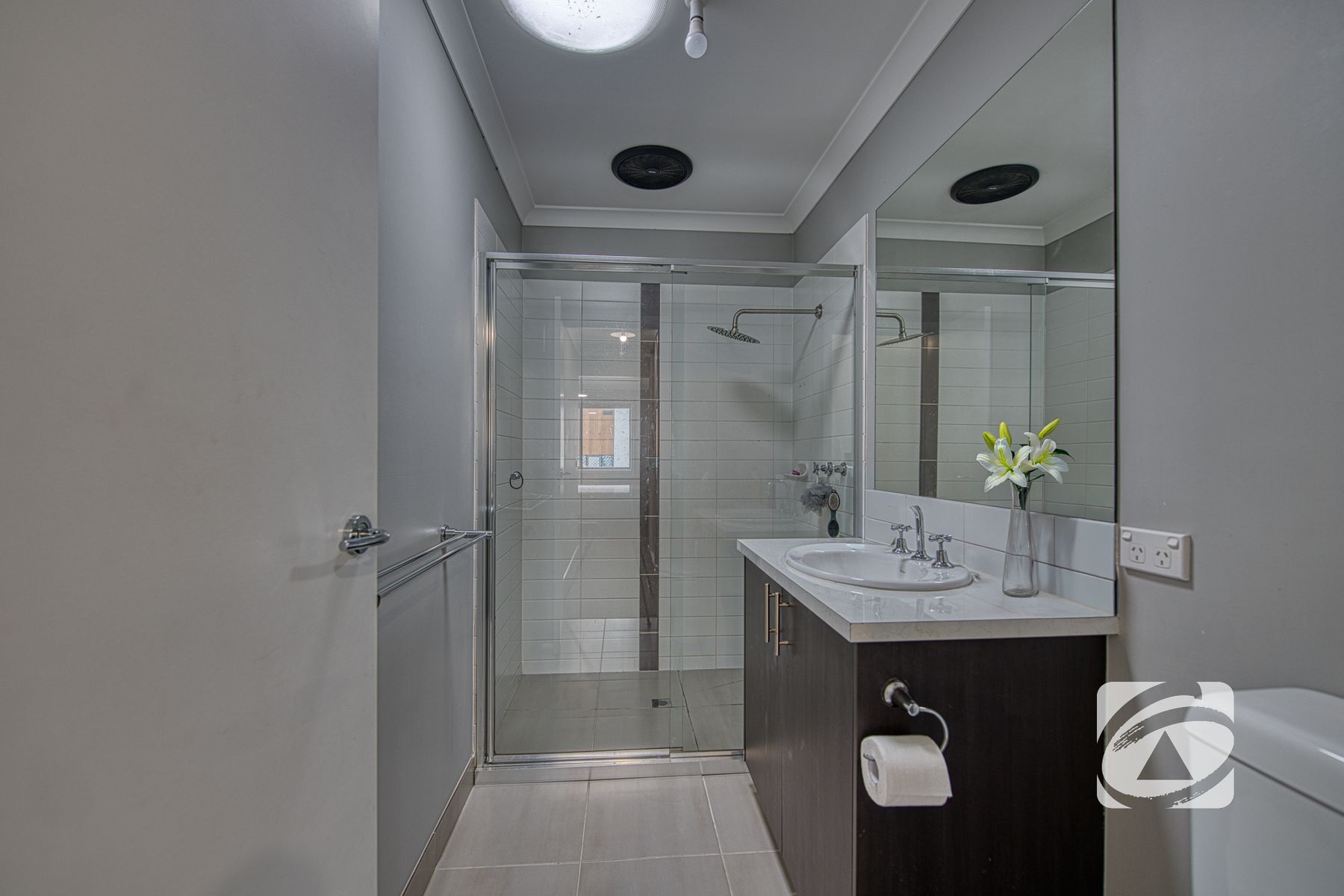 2/180 Henry Road, Pakenham VIC 3810, Pakenham - Thumbnail 6