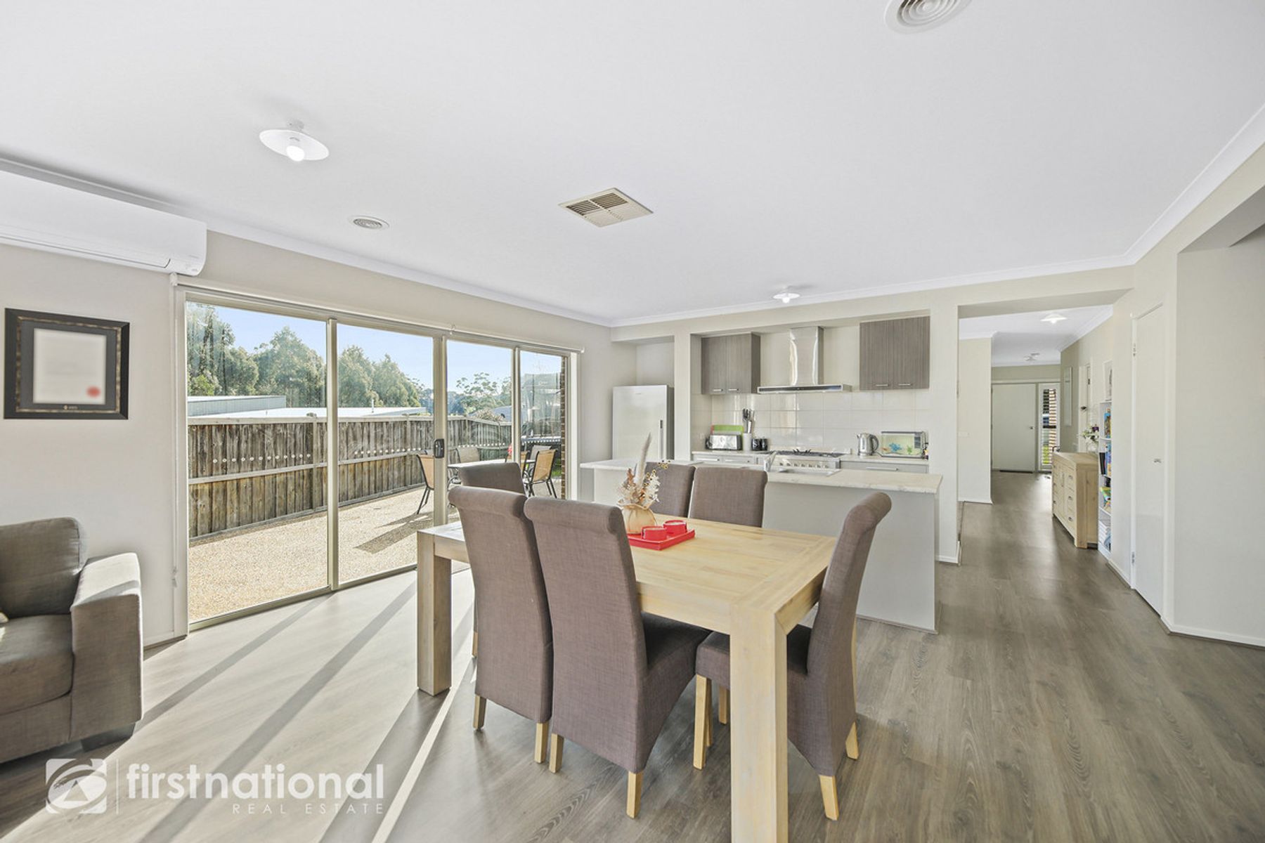 4 Fieldstone Avenue, Warragul, VIC 3820, Warragul - Thumbnail 3