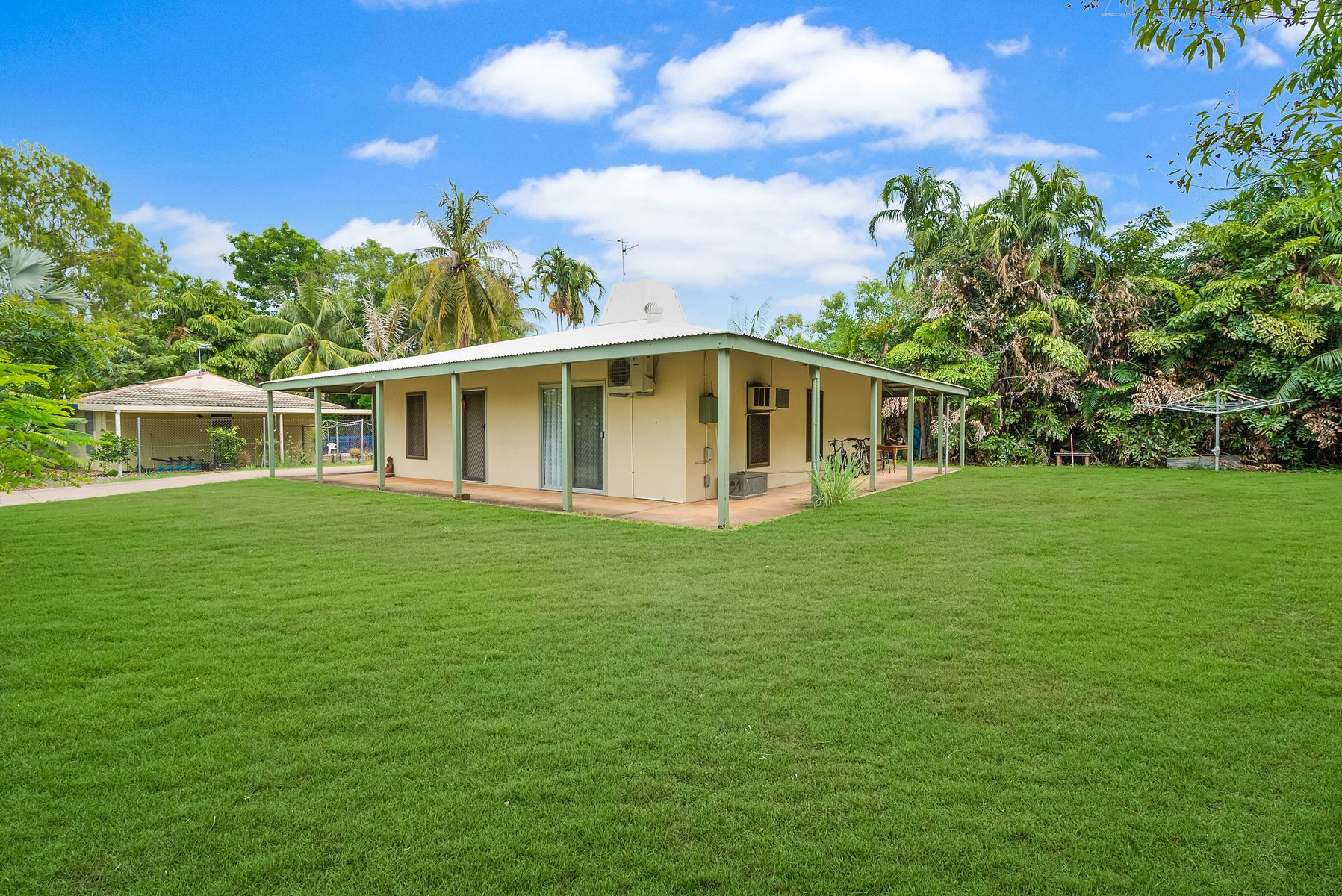 38 Koolpinyah Crescent, Tiwi NT 0810, Tiwi - Thumbnail 2