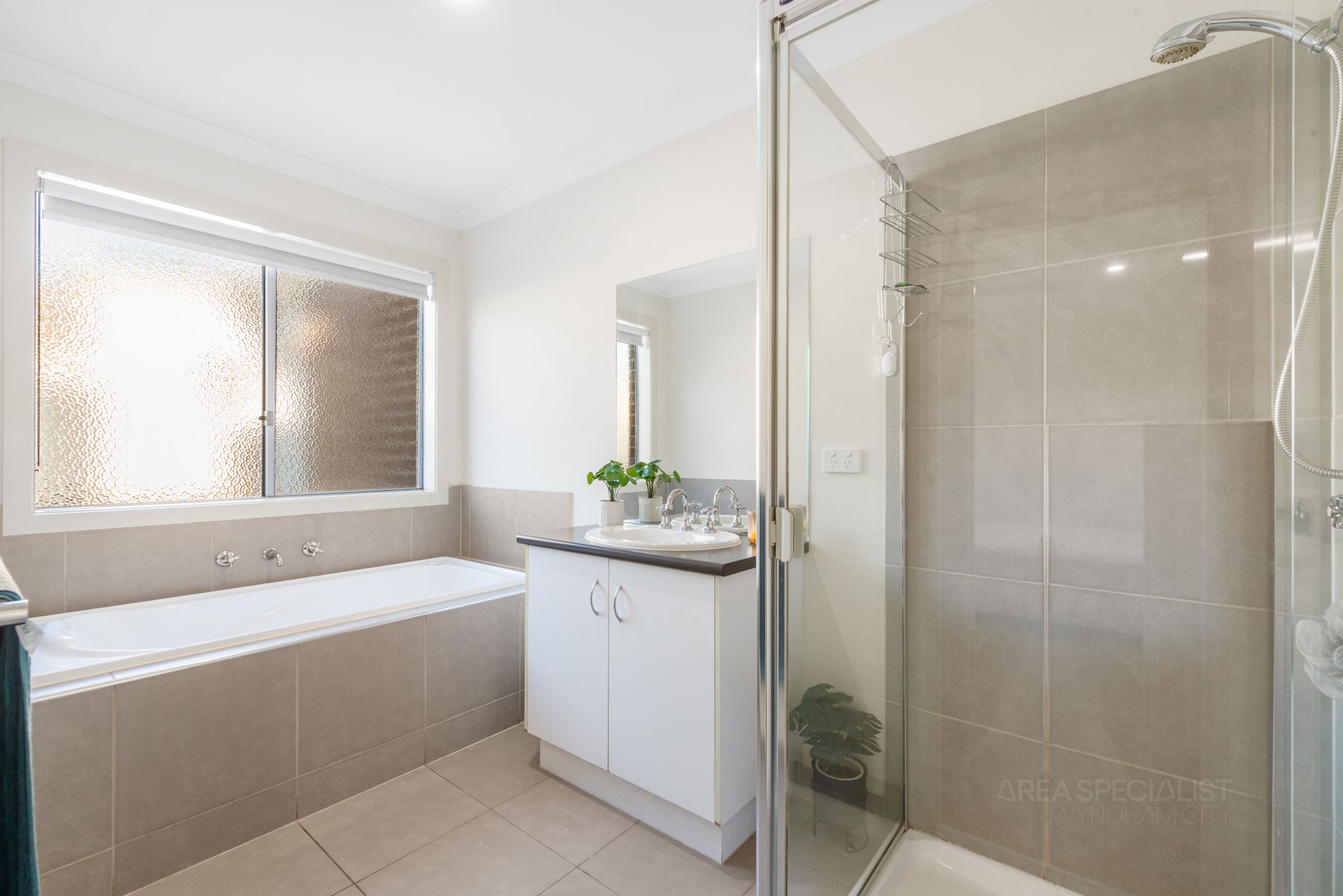 76 James Cook Drive, Truganina, VIC 3029, Truganina - Thumbnail 7