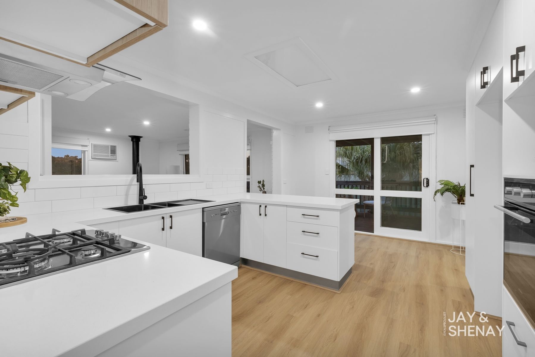 94 Chalcot Drive, Endeavour Hills, VIC 3802, Endeavour Hills - Thumbnail 5