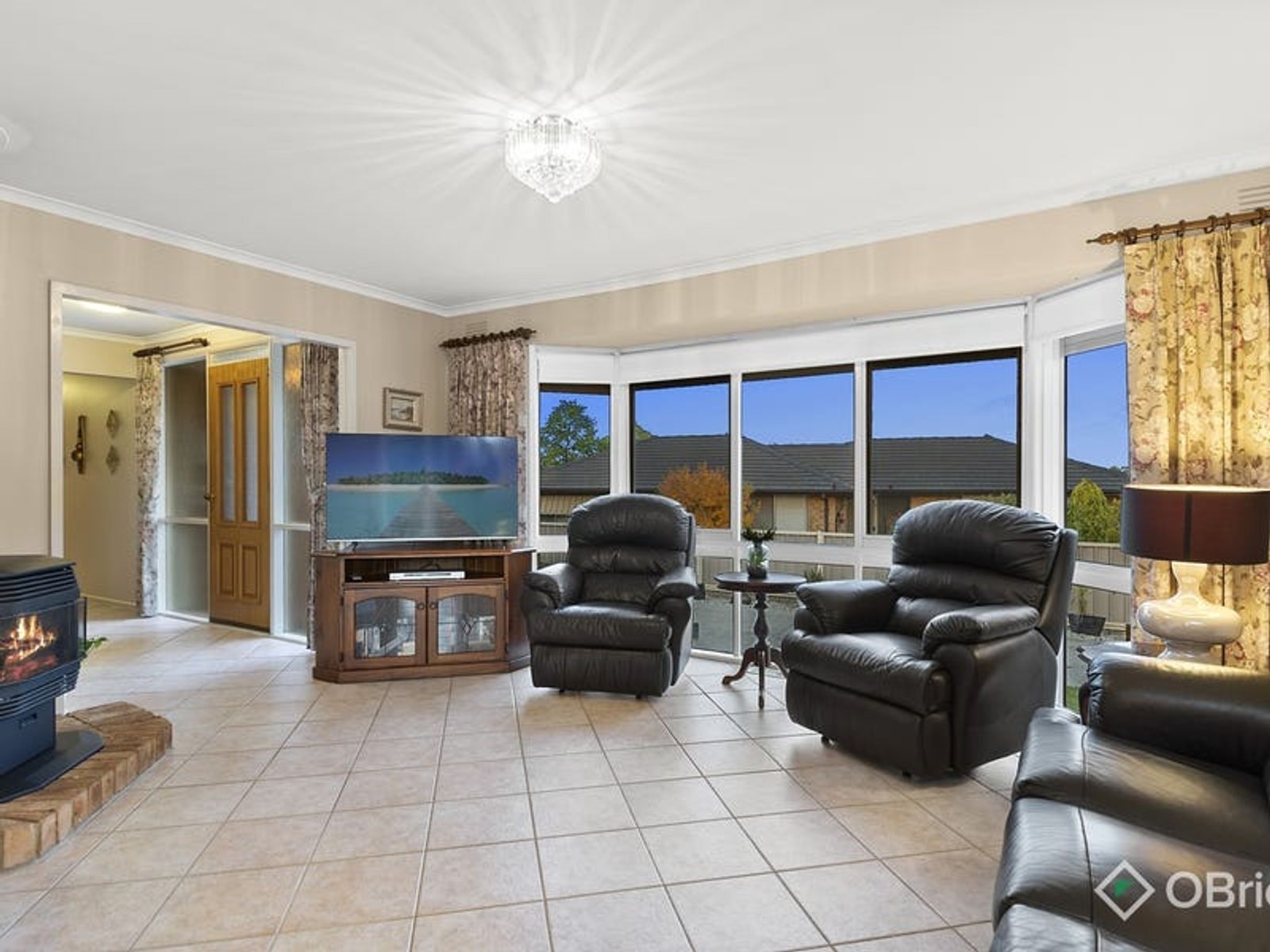 27 Fountain Drive, Narre Warren, VIC 3805, Narre Warren - Thumbnail 3