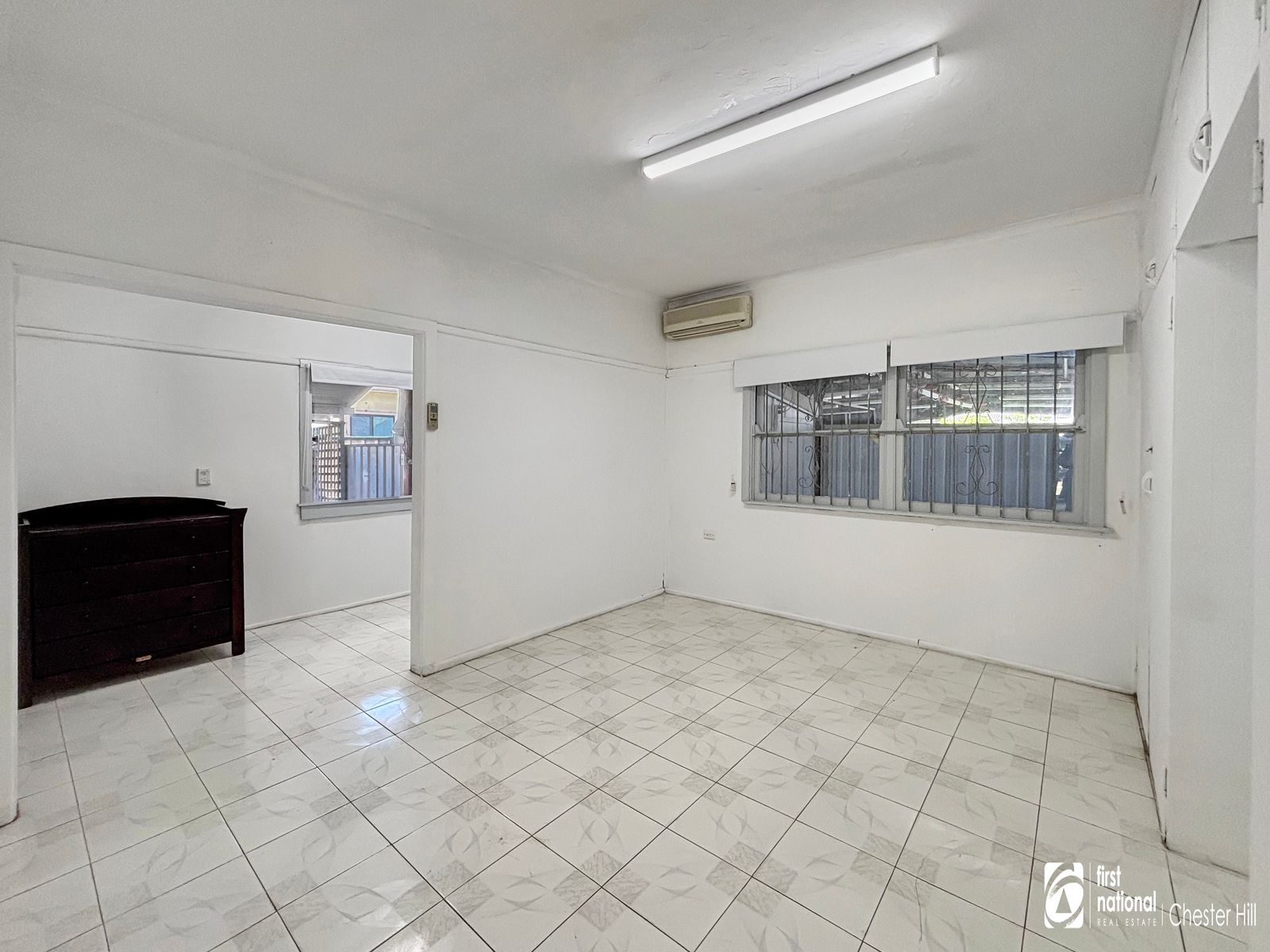 950 WOODVILLE ROAD, Villawood NSW 2163, Villawood - Thumbnail 5