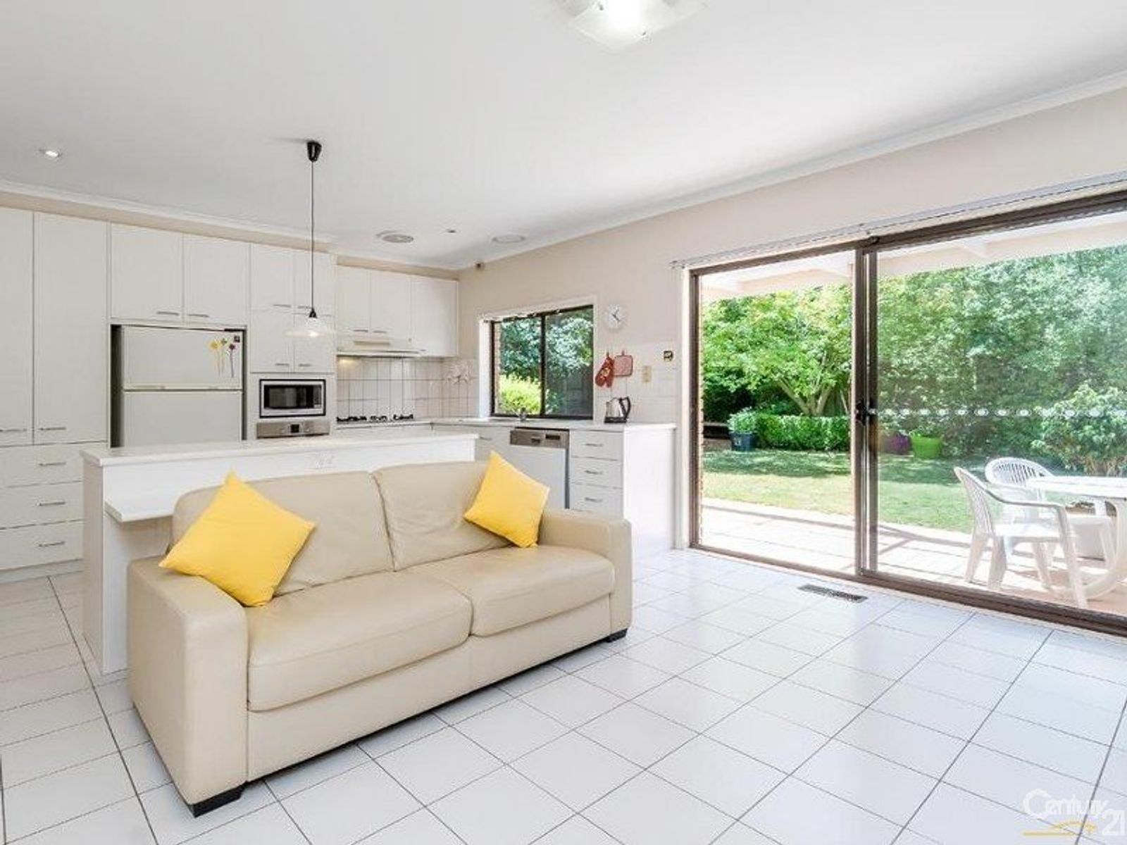 7 Midlothian Place, Glen Waverley, VIC 3150, Glen Waverley - Thumbnail 4