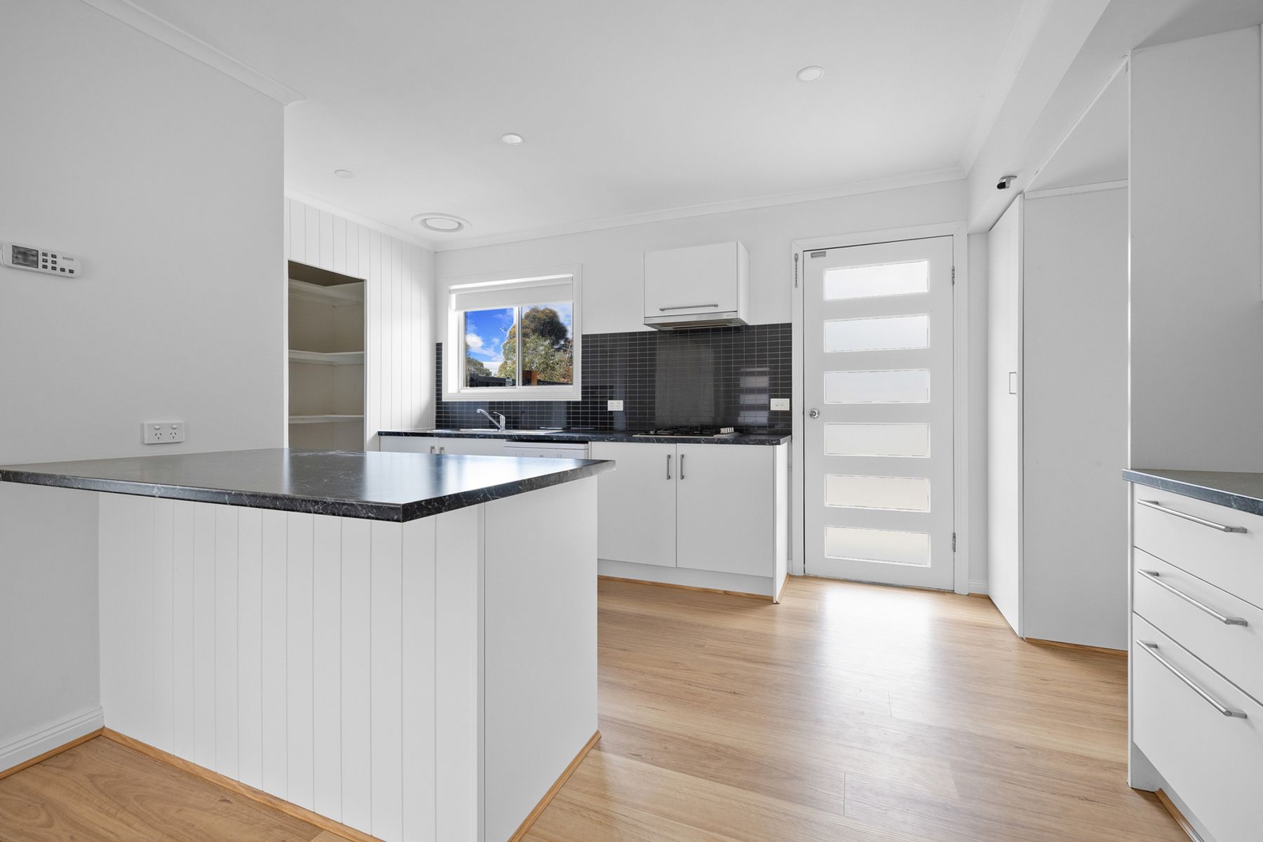 27 Grey Street, Darley VIC 3340, Darley - Thumbnail 4