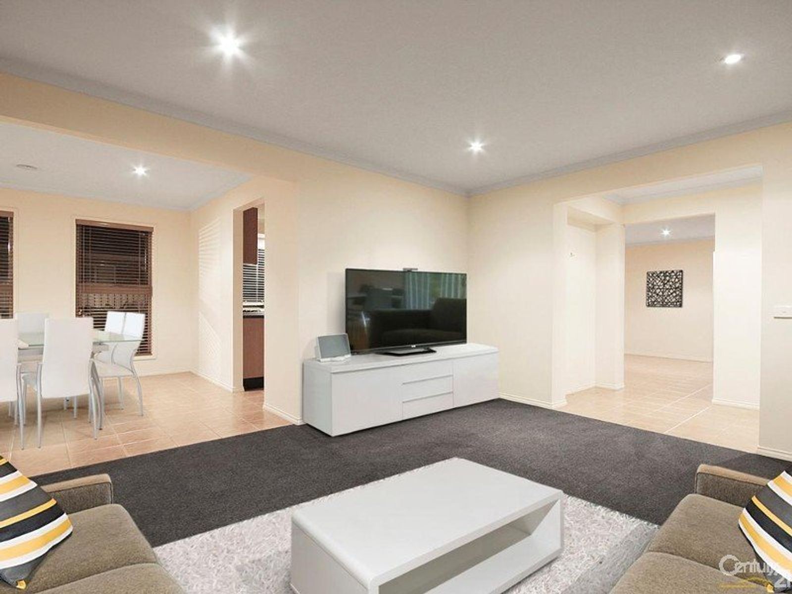 32 Scotsdale Drive, Cranbourne, VIC 3977, Cranbourne - Thumbnail 4