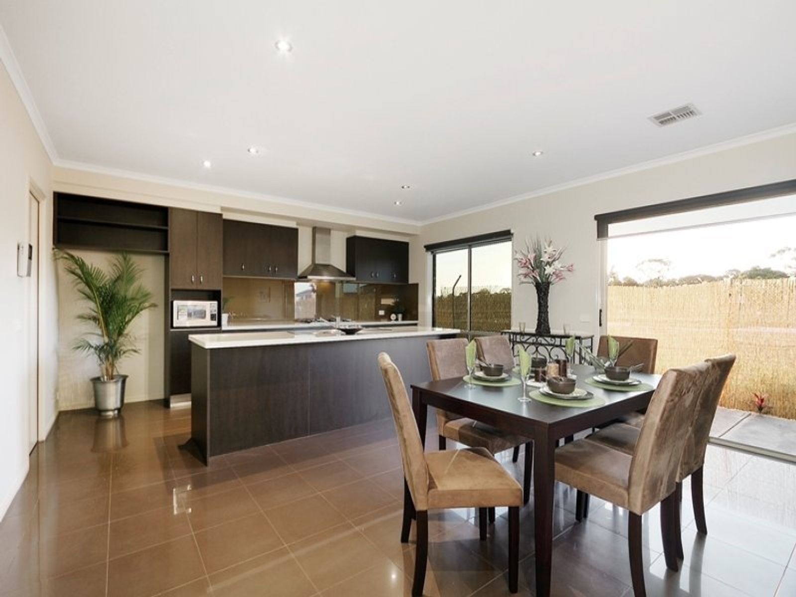 18, Keysborough - Thumbnail 5