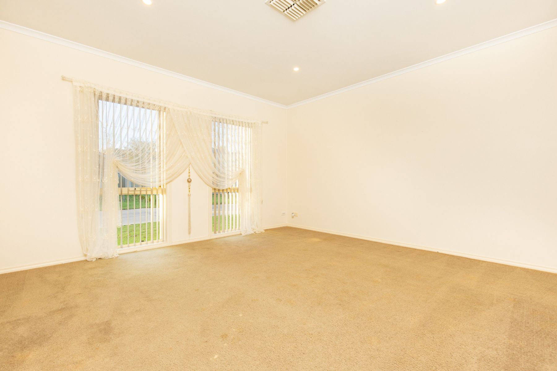 16 Belle Gardens Drive, Mildura - Thumbnail 4