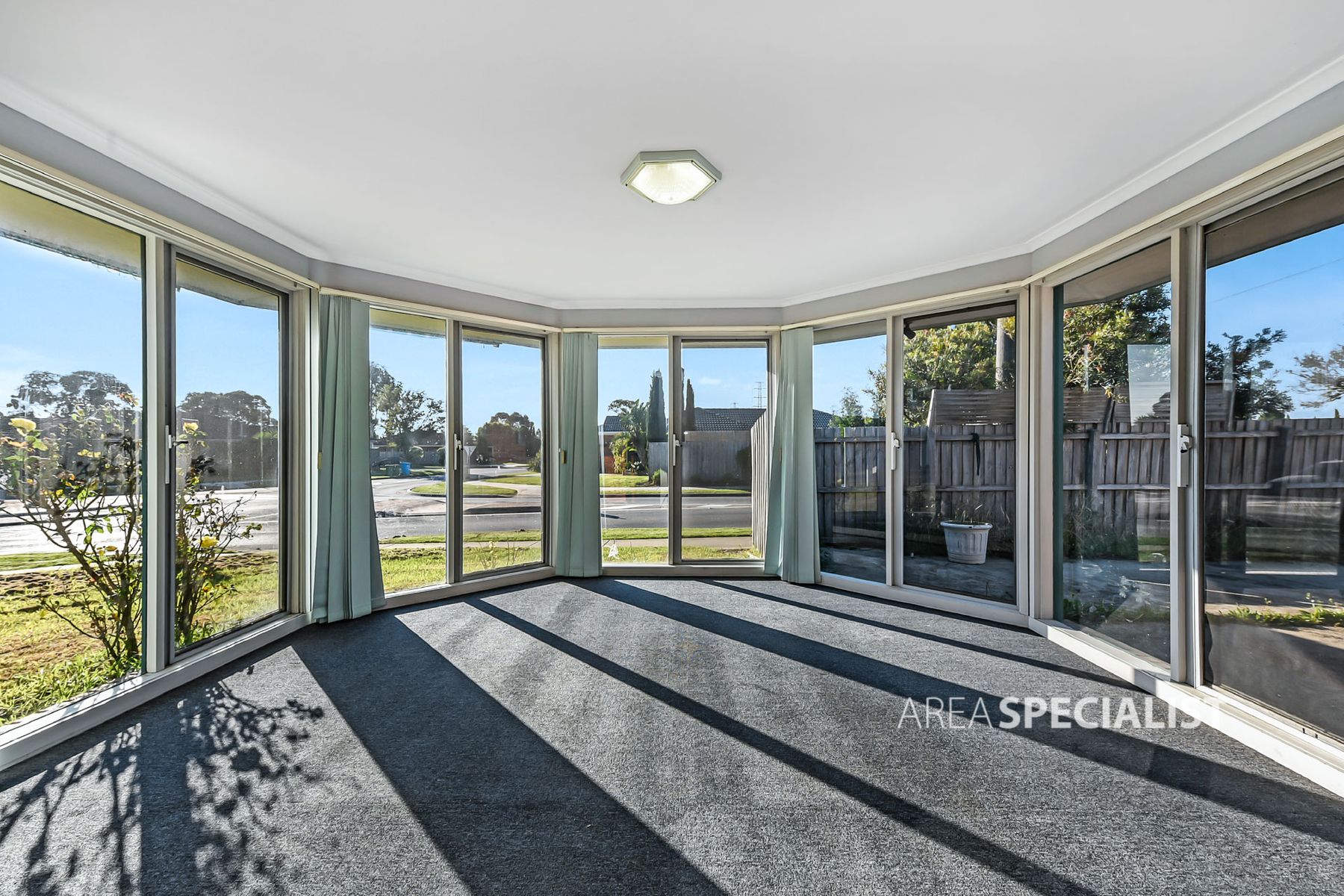 30 Raisell Road, Cranbourne West, VIC 3977, Cranbourne West - Thumbnail 2