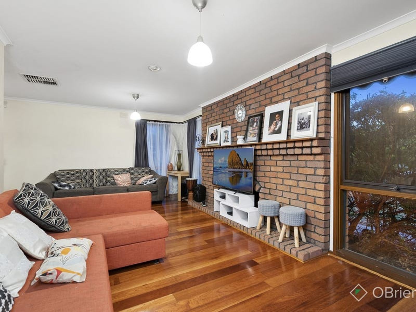 4 Coledale Close, Endeavour Hills, VIC 3802, Endeavour Hills - Thumbnail 4