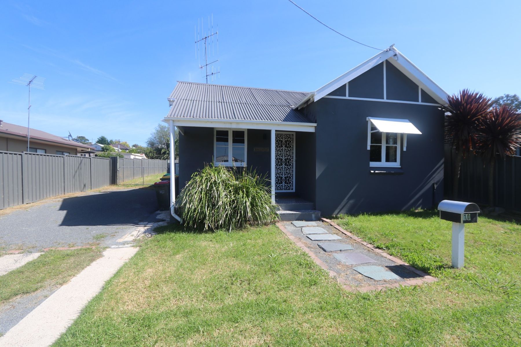 10 Furner Street, Goulburn NSW 2580