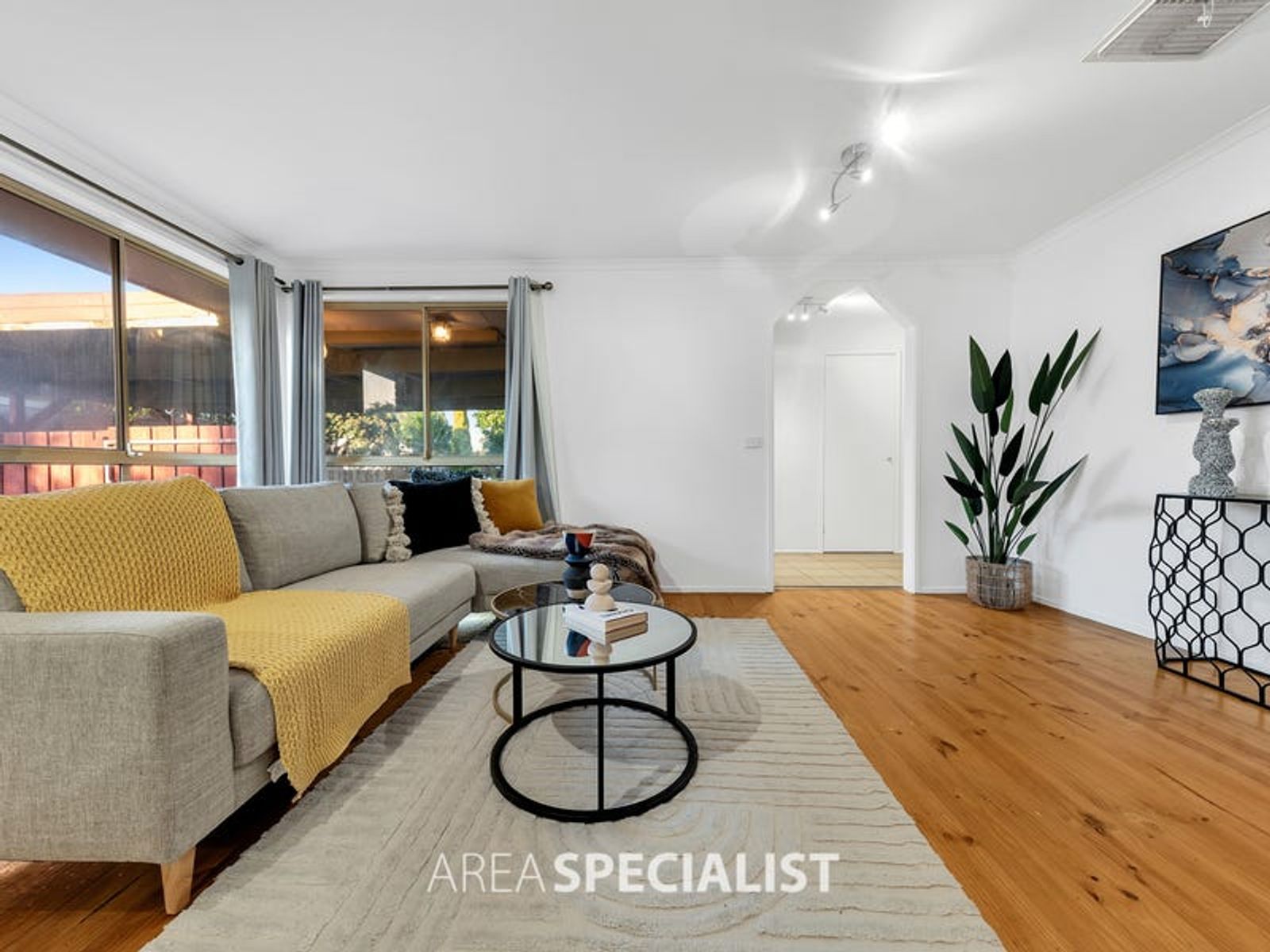 6 Conway Court, Hampton Park, VIC 3976, Hampton Park - Thumbnail 3
