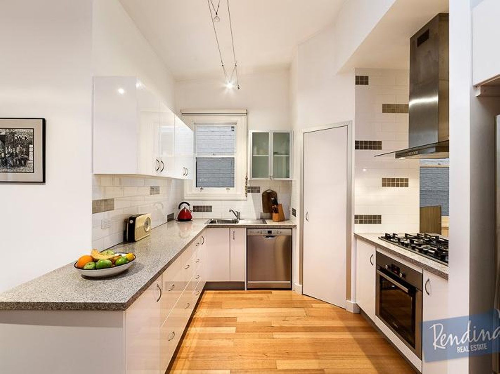 35 Henry, Kensington - Thumbnail 3