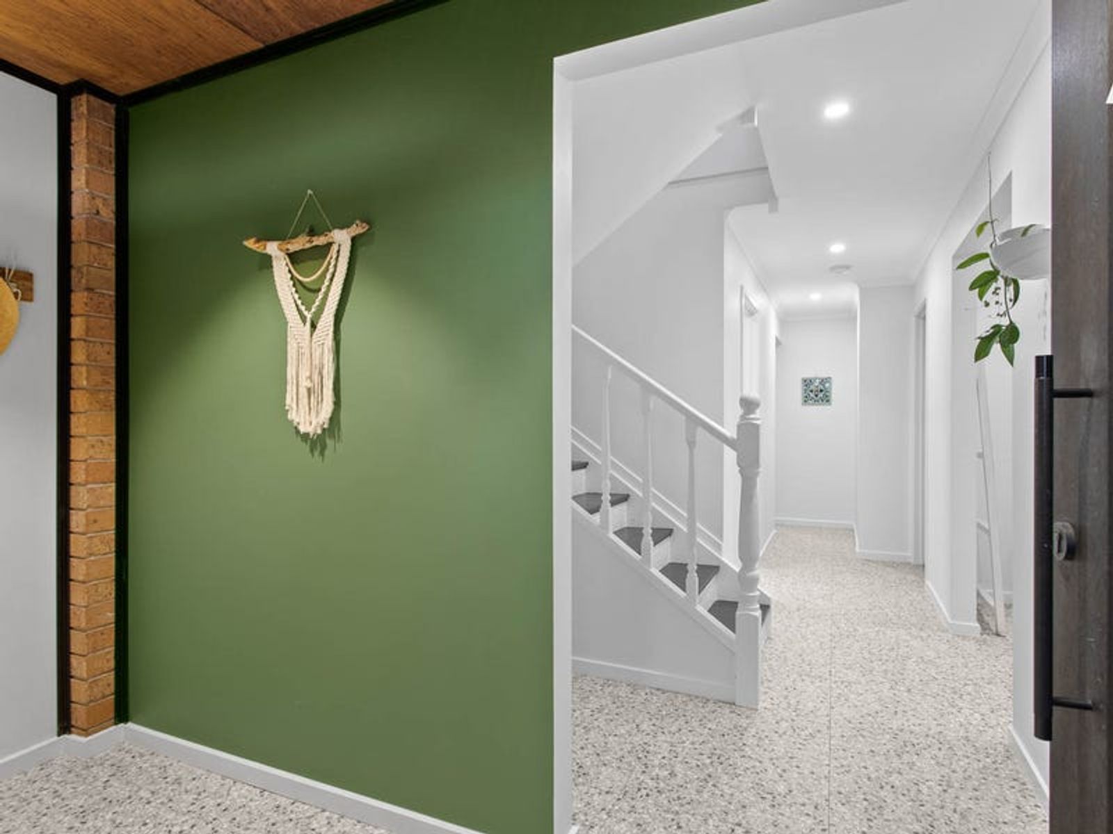 27 Carrathool Avenue, Rosebud, VIC 3939, Rosebud - Thumbnail 3