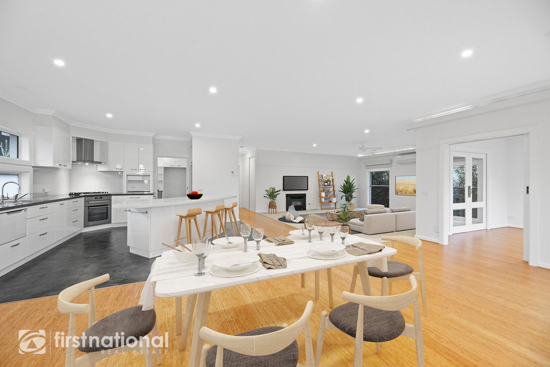 77 Smith Street, Warragul, VIC 3820, Warragul - Thumbnail 2
