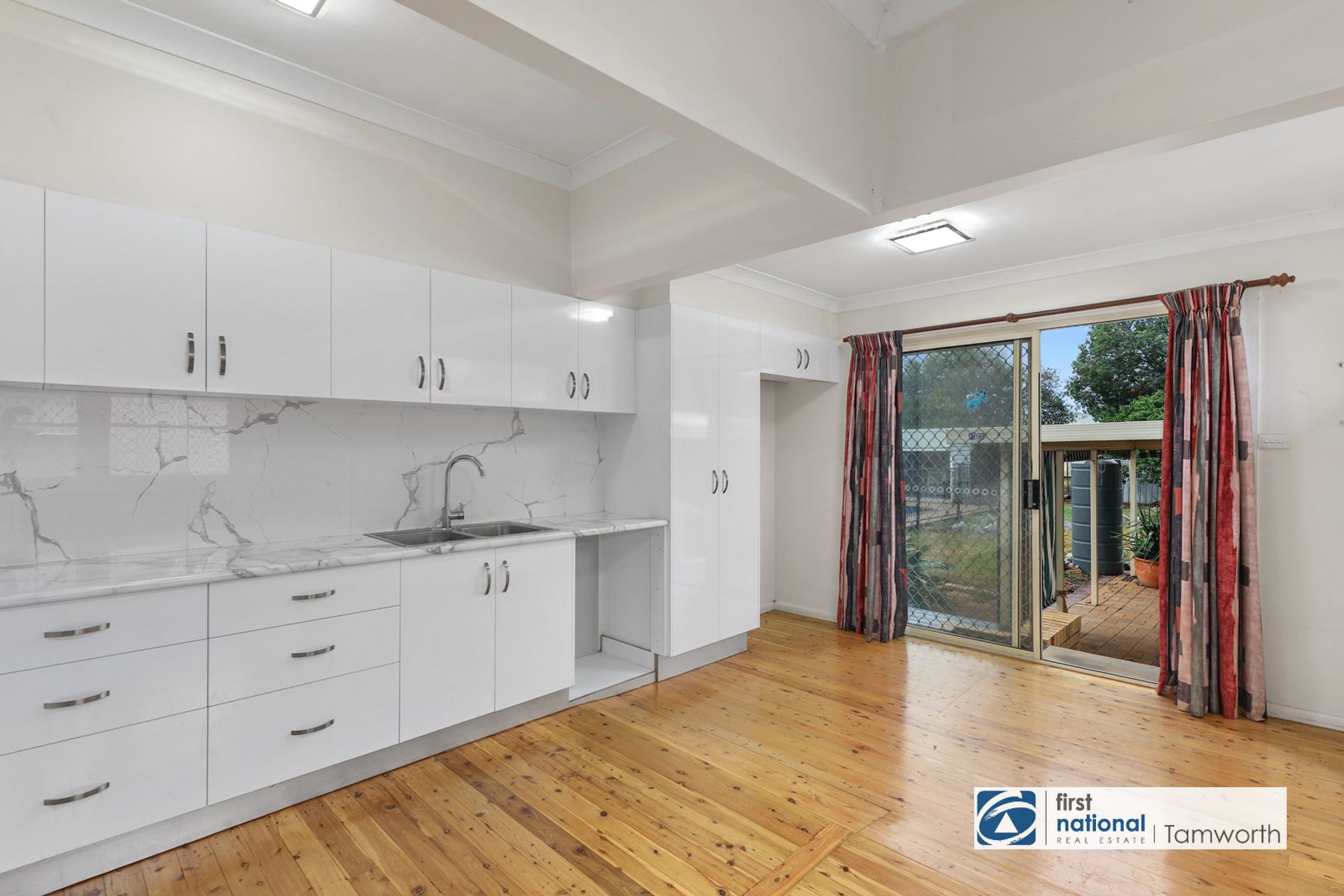 28 PETRA AVENUE, Tamworth NSW 2340, Tamworth - Thumbnail 4