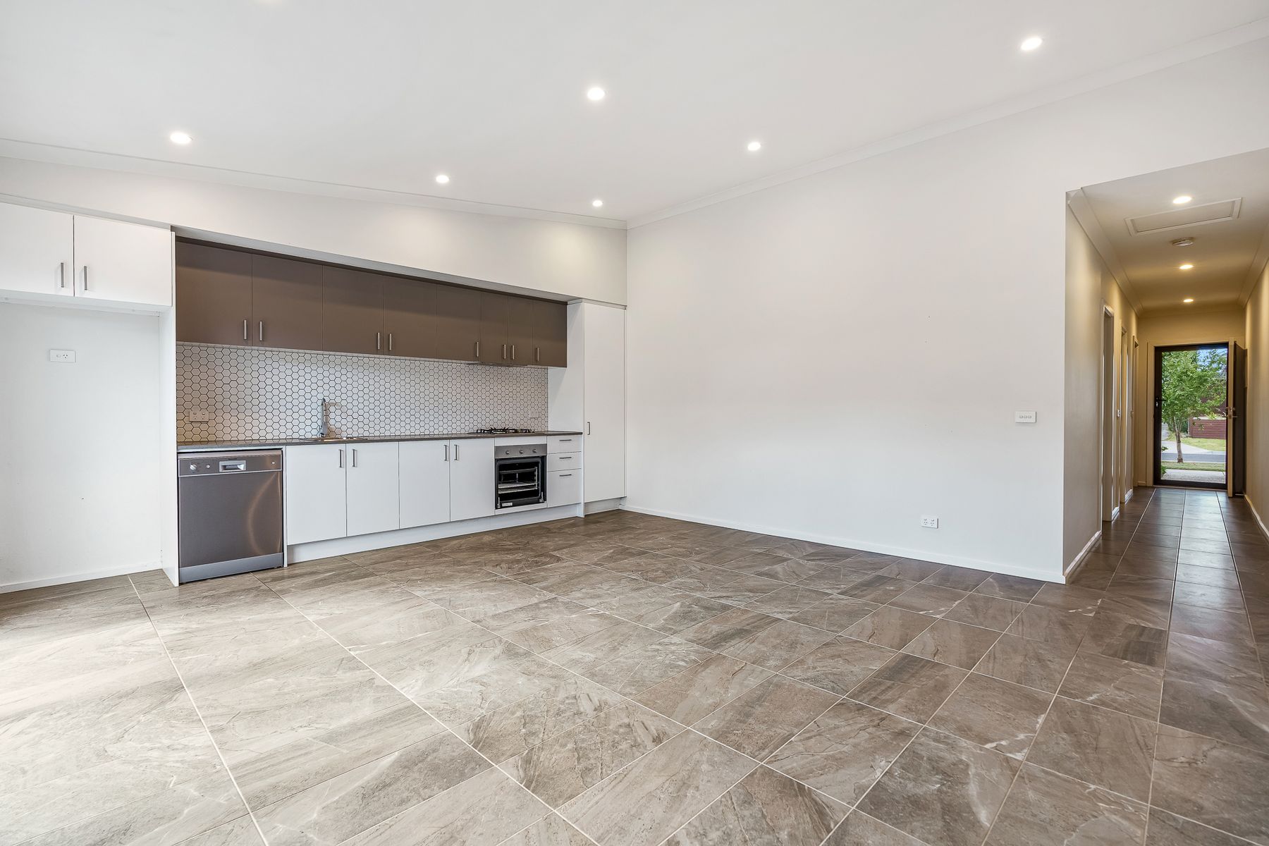 45 Fontana Close, Sunshine West, VIC 3020, Sunshine West - Thumbnail 3