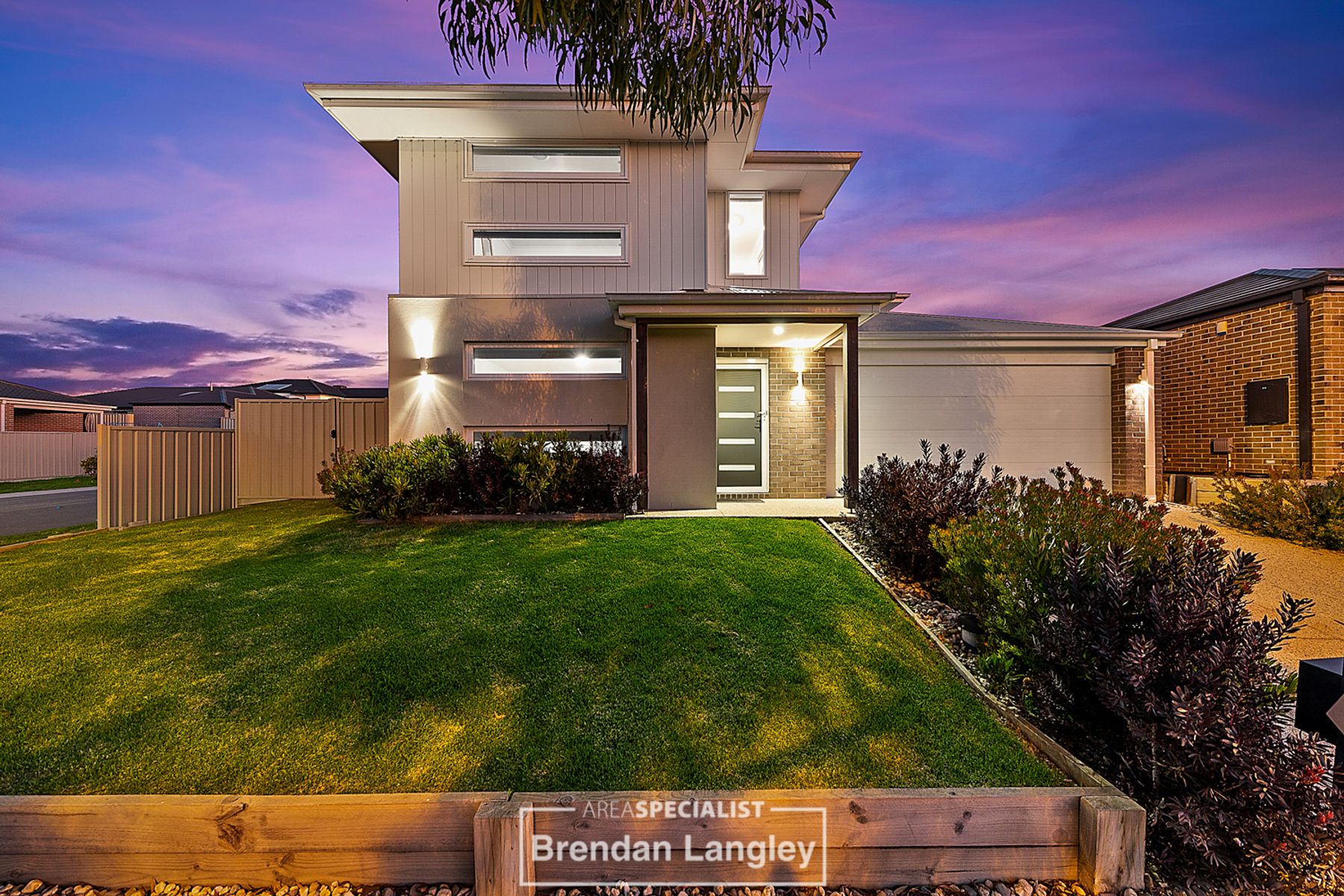 35 Kenneth Road, Pakenham, VIC 3810, Pakenham - Thumbnail 2