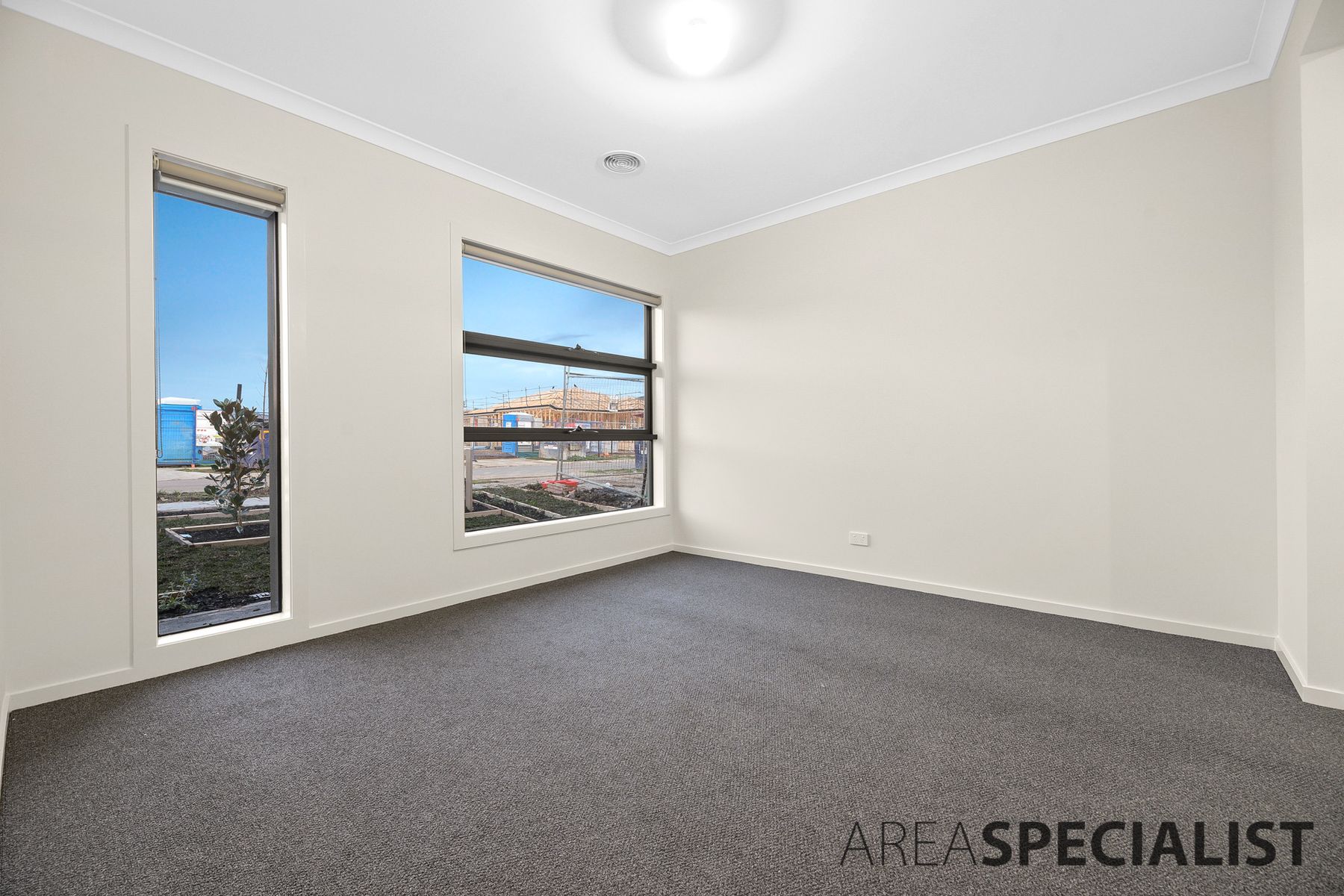 14 Gingera Street, Clyde North, VIC 3978, Clyde North - Thumbnail 7
