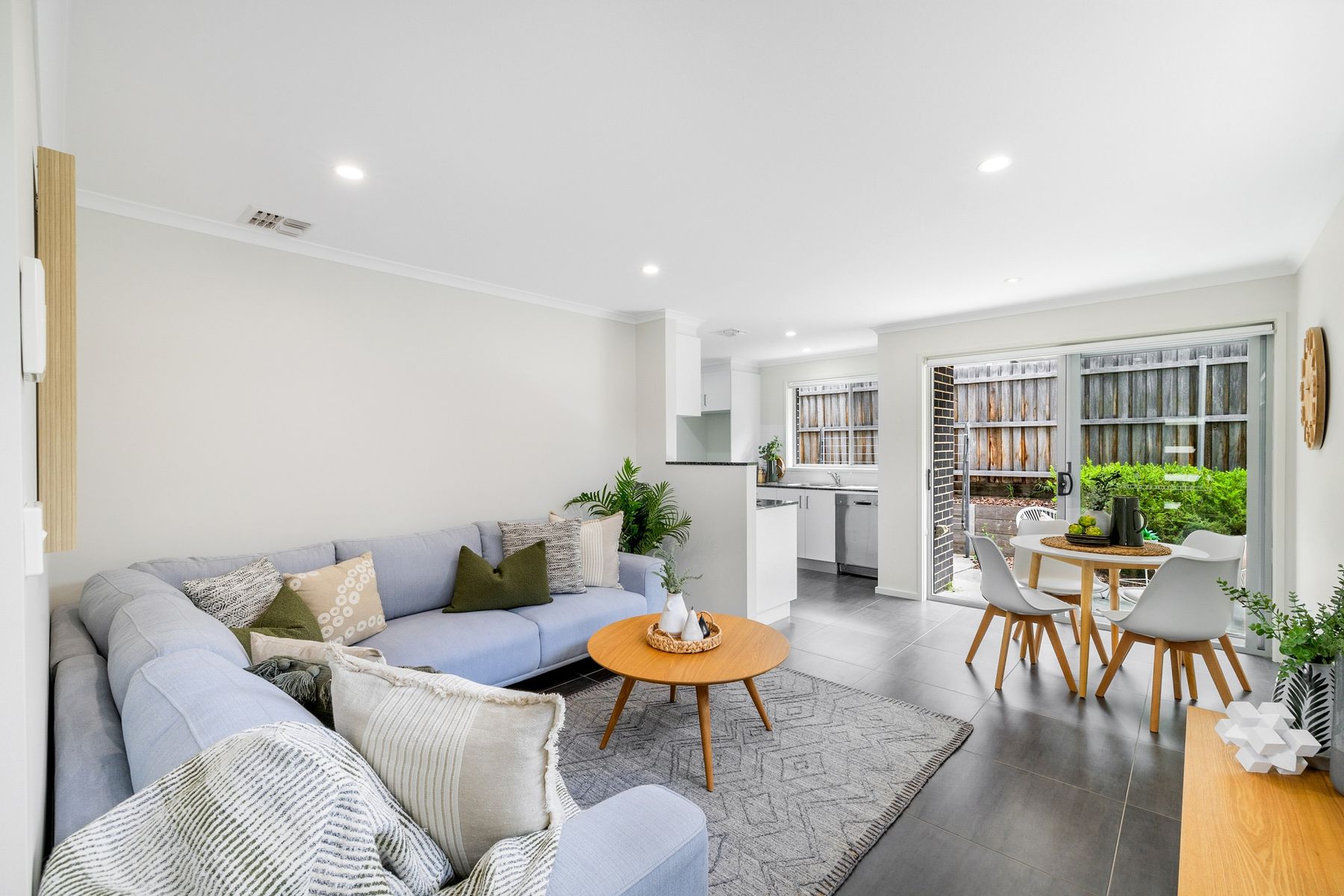 2/40 Buttle Street, Queanbeyan - Thumbnail 4